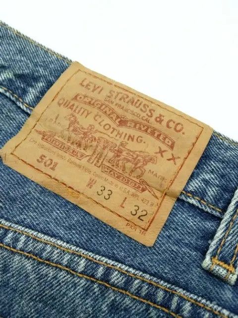 Levi's 90s Vintage Levi's 501 Made In USA Distressed Jeans 32x31 Size US 32 / EU 48 - 4 Thumbnail