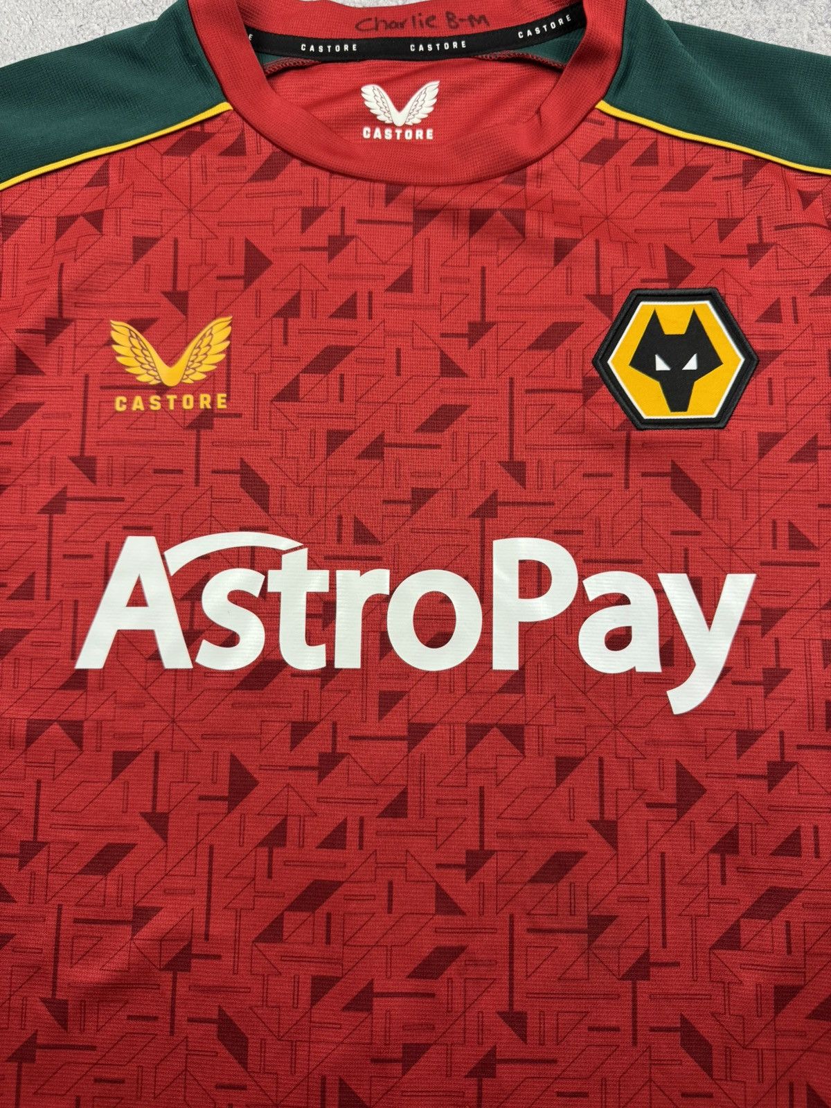 Castore 2023/2024 Castore Wolves Wolverhampton Wanderers Jersey Tee Size US M / EU 48-50 / 2 - 5 Thumbnail