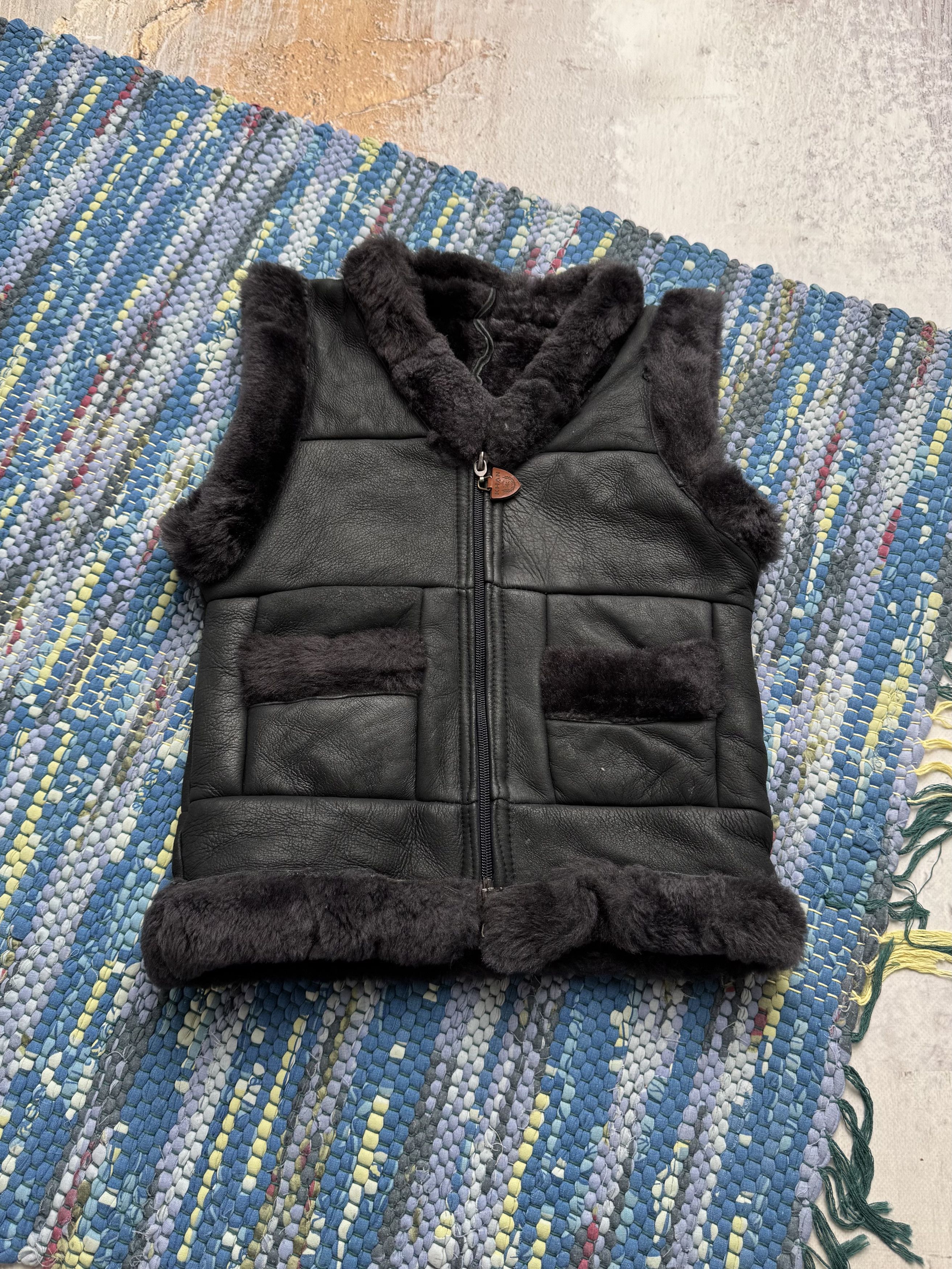 Vintage Vintage Real Sheepskin Vest A8(V1)D15 Size XXS / US 00 / IT 34 - 1 Thumbnail