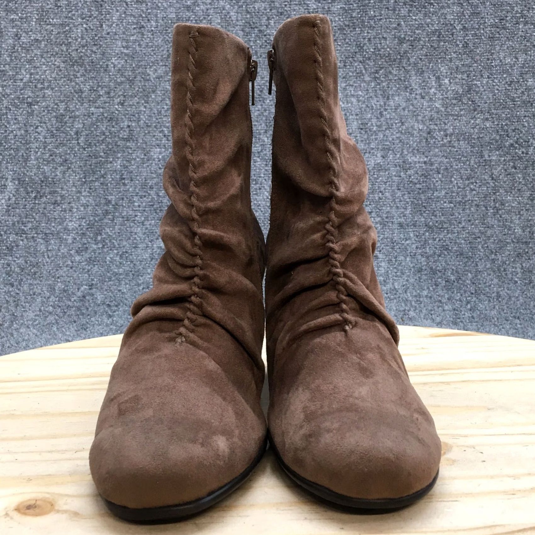 Vintage Aerosoles Boots Womens 9.5 M Ankle Bootie Brown Fabric Cone Heels Zip Size US 10 / IT 40 - 5 Thumbnail