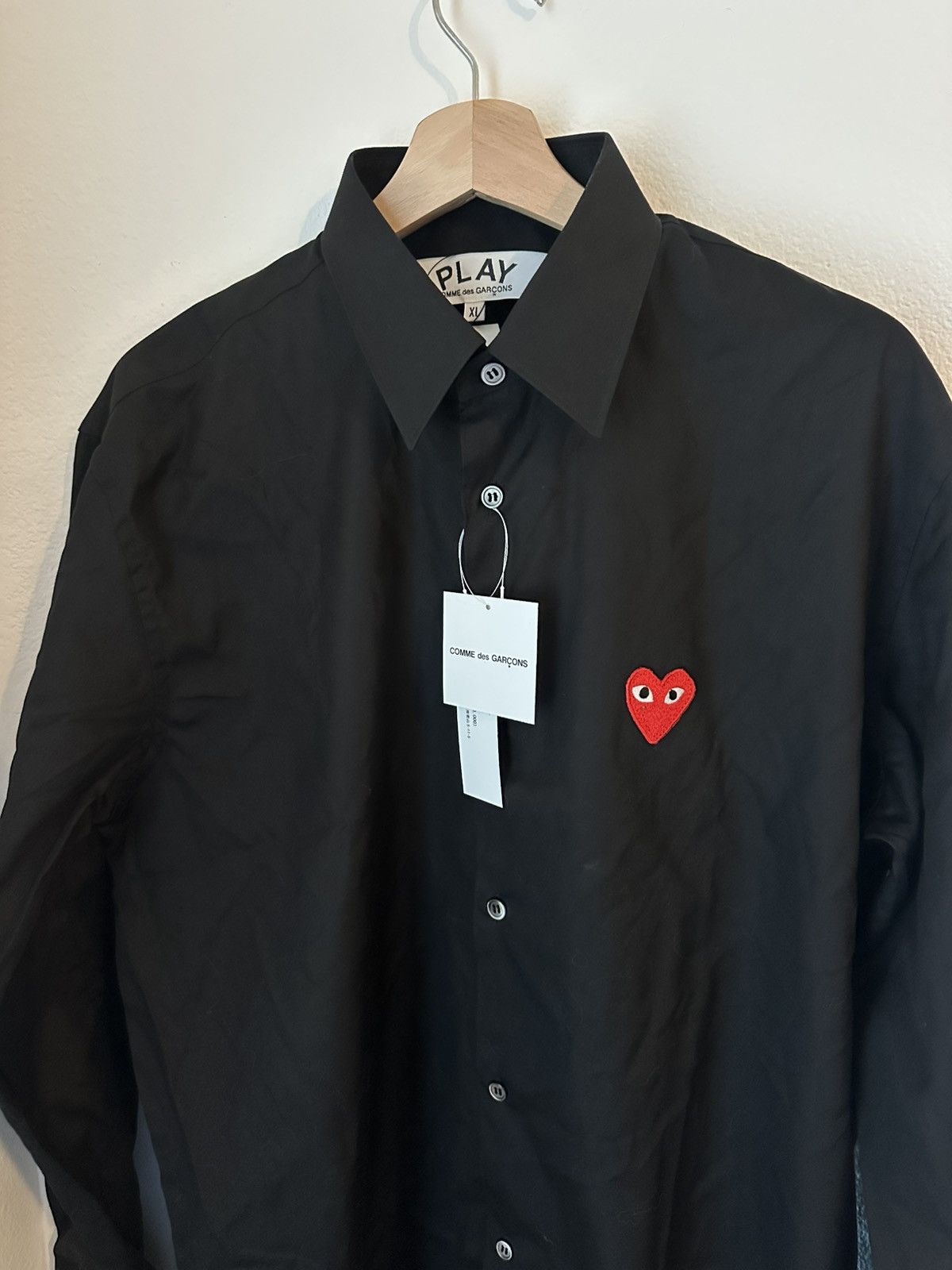 Comme des Garcons CDG PLAY BUTTON UP Size US XL / EU 56 / 4 - 2 Thumbnail