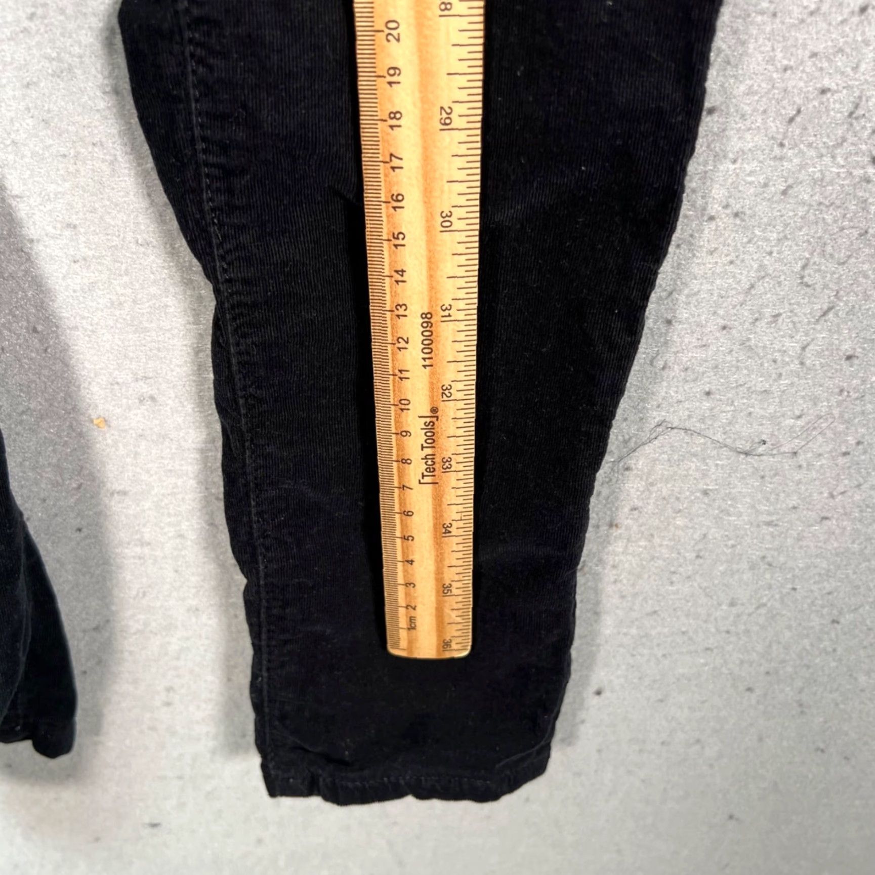 Vintage AG Adriano Goldschmied Womens 27R Black Skinny Corduroy Leggings 5-Pocket Design 30 In Inseam Womens Size 27" / US 4 / IT 40 - 7 Thumbnail