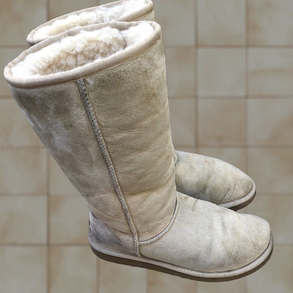 Ugg UGG AUSTRALIA Classic Tall Boots Women's 6 Sand Suede Leather Shearling 5815 Size US 6 / IT 36 - 1 Thumbnail