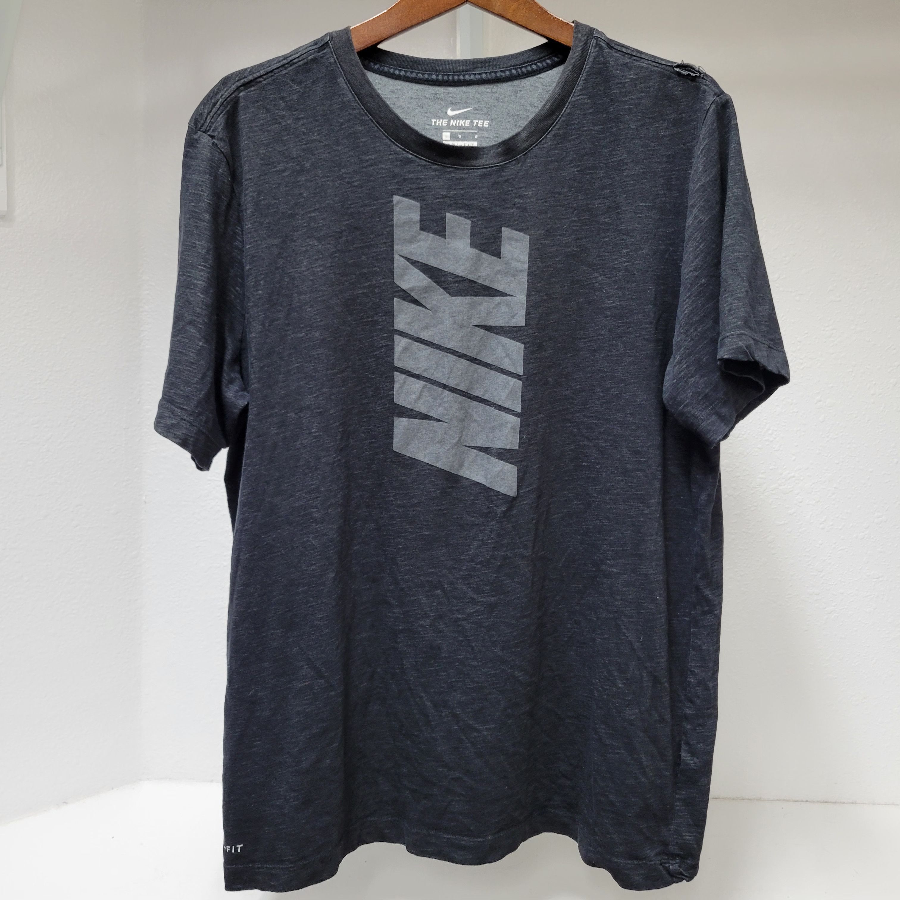 Nike Nike Dri-FIT Men's Tshirt Size Large Excellent Condition Size US L / EU 52-54 / 3 - 1 Thumbnail