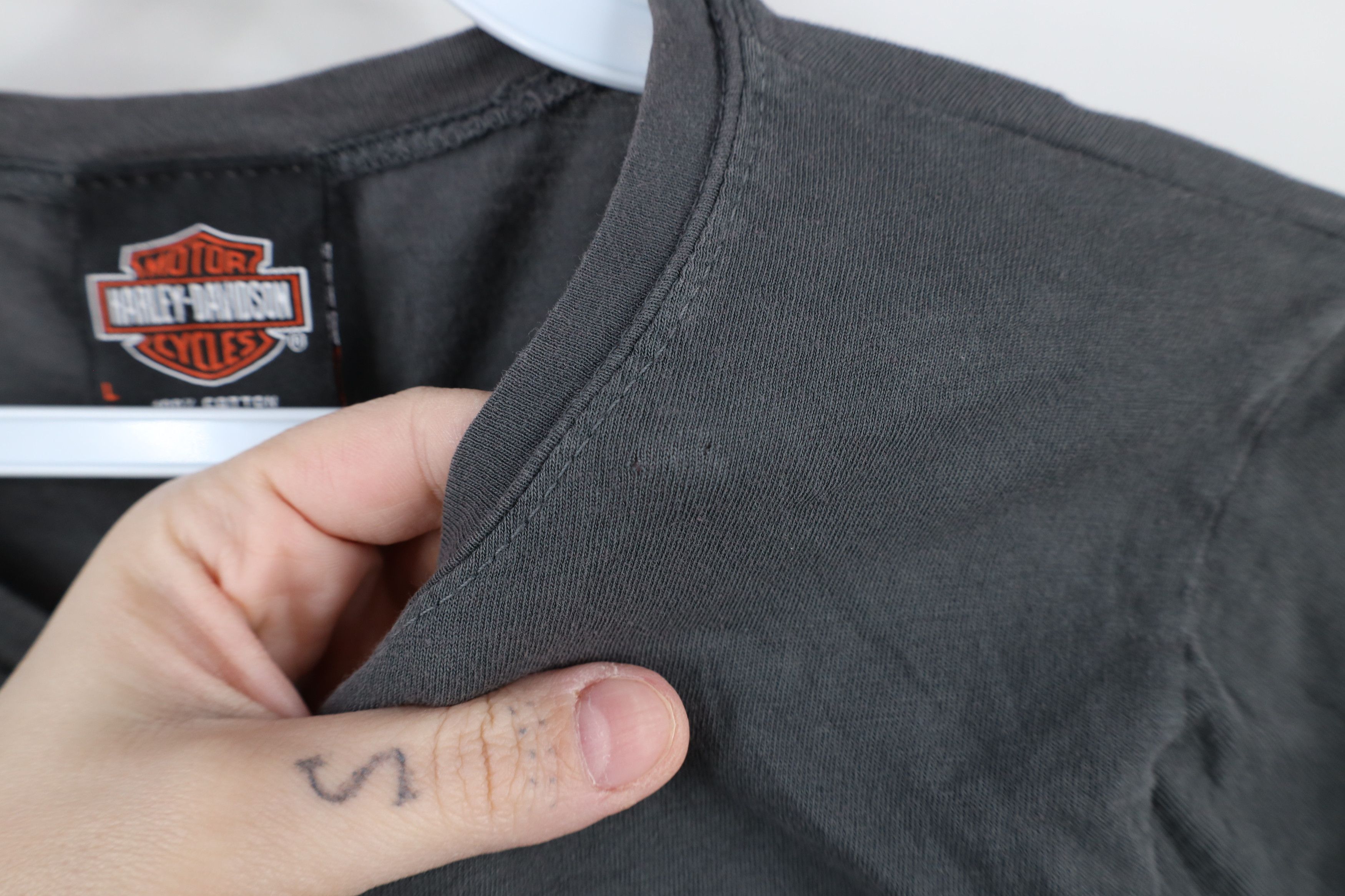 Harley Davidson × Vintage Vintage Y2K Harley Davidson Spell Tribal T-Shirt Gray Cotton Size L / US 10 / IT 46 - 7 Thumbnail