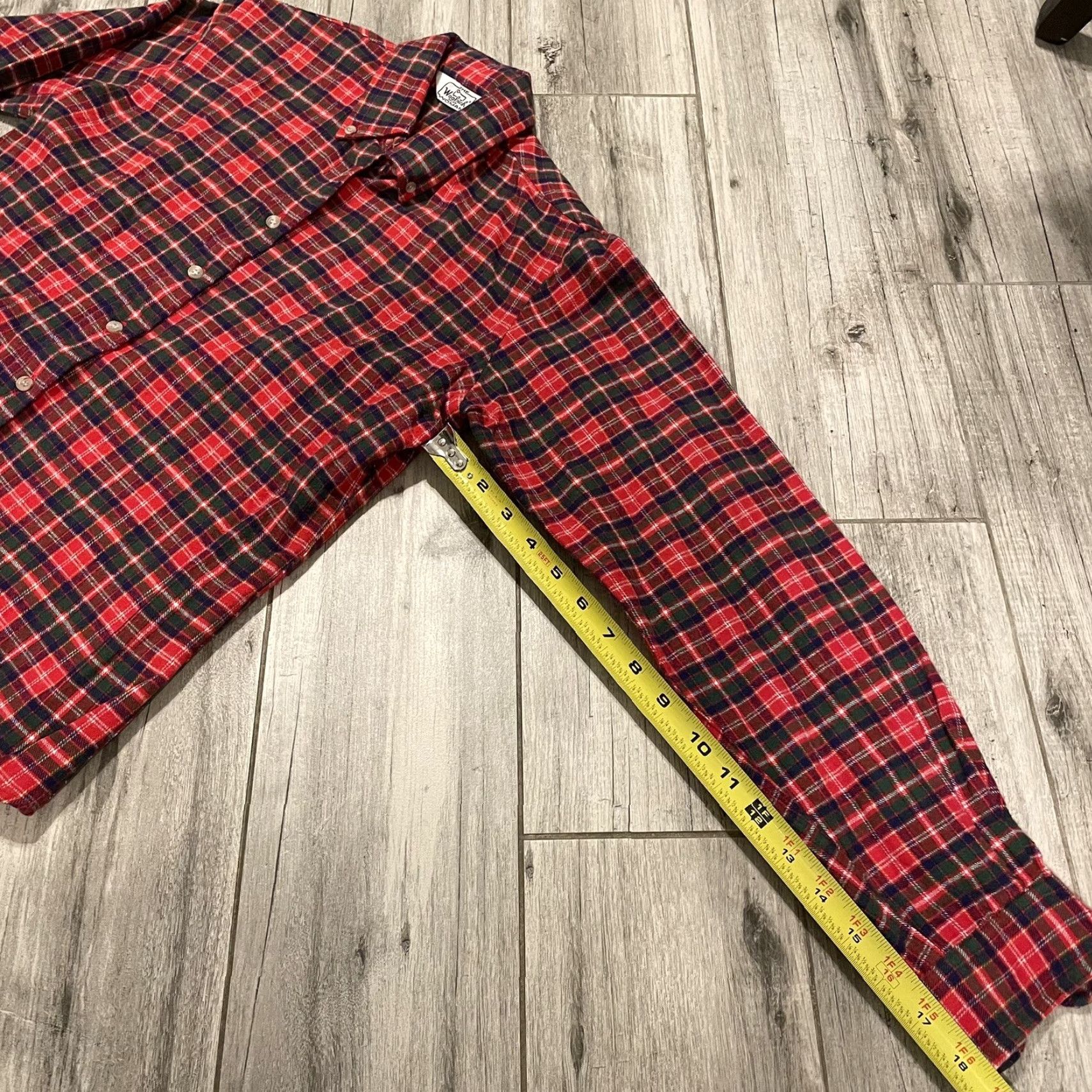 Vintage VINTAGE Woolrich Woman Button Down Shirt Wool Flannel Plaid Red 80s Slim Regular Size 12 Size XL / US 12-14 / IT 48-50 - 6 Thumbnail