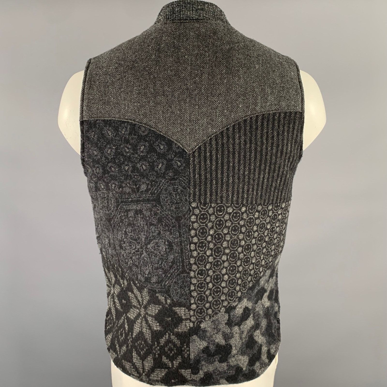Monitaly MONITALY Size 44 Black Grey Mixed Patterns Padded Vest Size US S / EU 44-46 / 1 - 4 Thumbnail