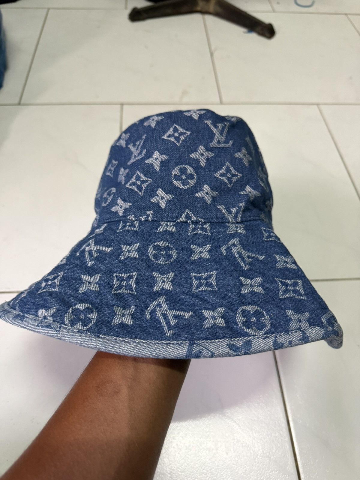 Louis Vuitton LV BUCKET HAT Size ONE SIZE - 1 Thumbnail