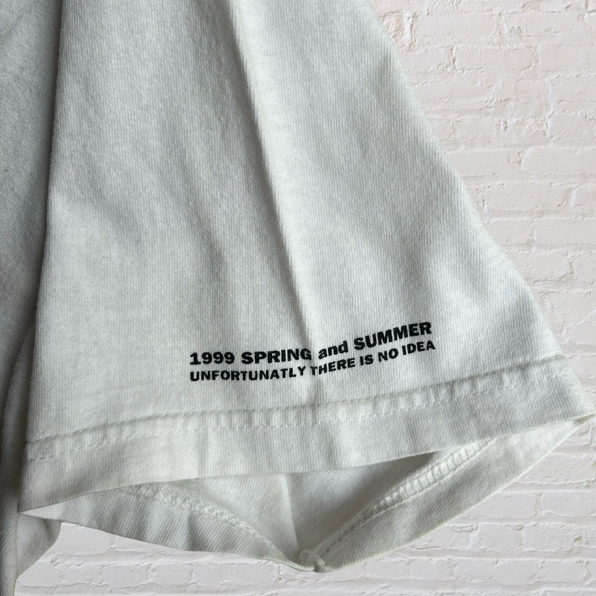 General Research GENERAL RESEARCH 1999 Graphic Print T-Shirt Size US M / EU 48-50 / 2 - 4 Thumbnail