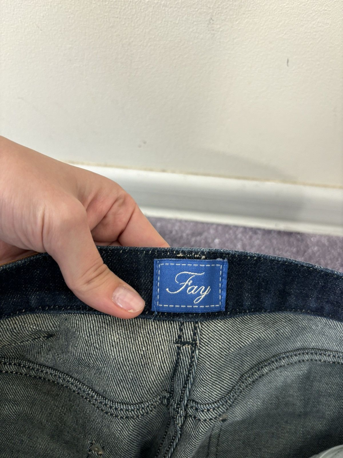 Fay Fay Vintage Women’s Navy Blue Straight Italian Denim Jeans Size 27" / US 4 / IT 40 - 9 Thumbnail