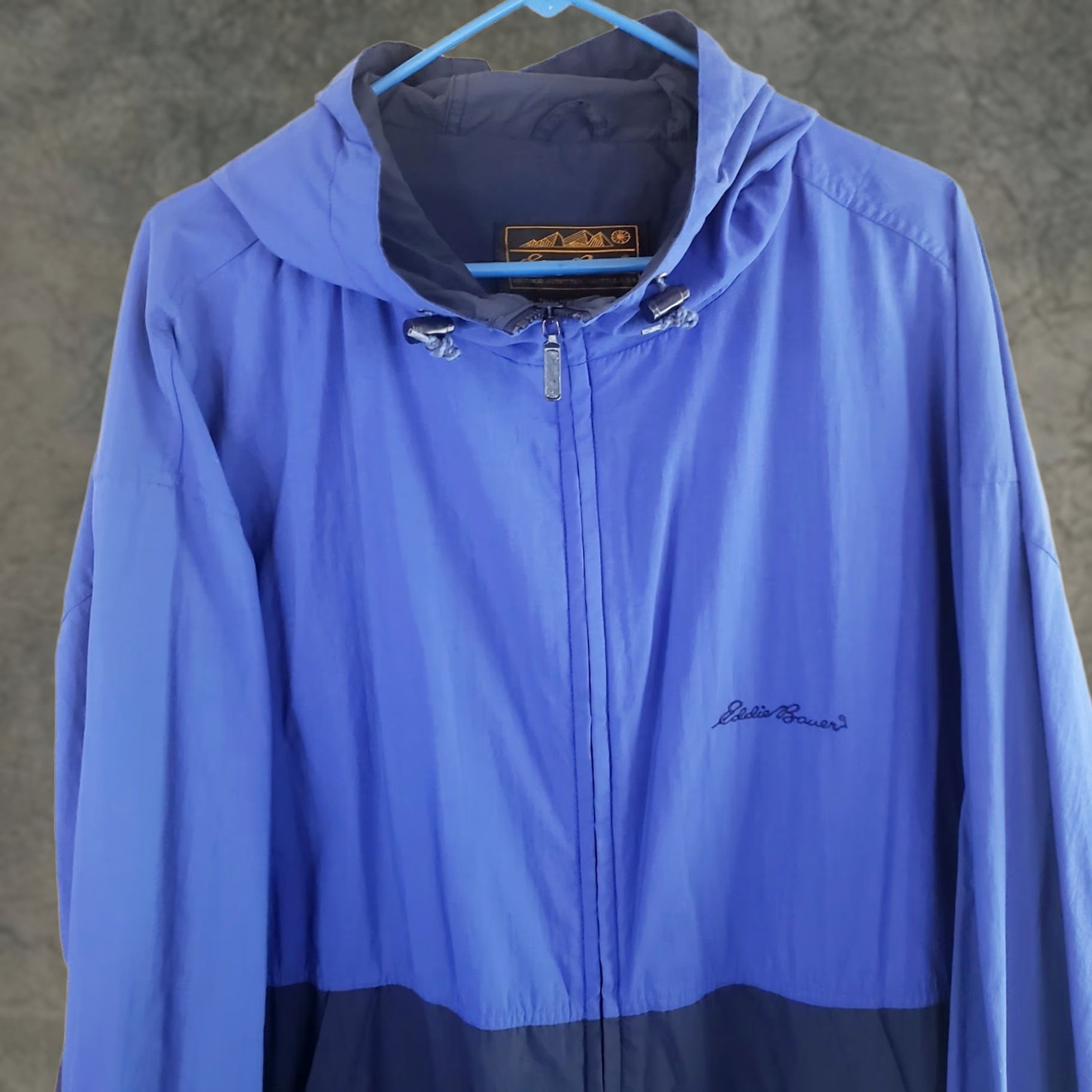 Eddie Bauer VINTAGE Eddie Bauer WeatherEdge Rain Coat Blue Black Mens XL Waterproof Hooded Jacket Size US XL / EU 56 / 4 - 1 Thumbnail