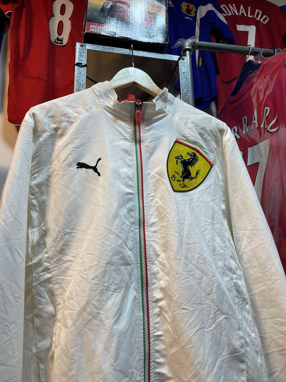 Puma Puma Ferrari Windbreaker Jacket Size US L / EU 52-54 / 3 - 2 Thumbnail