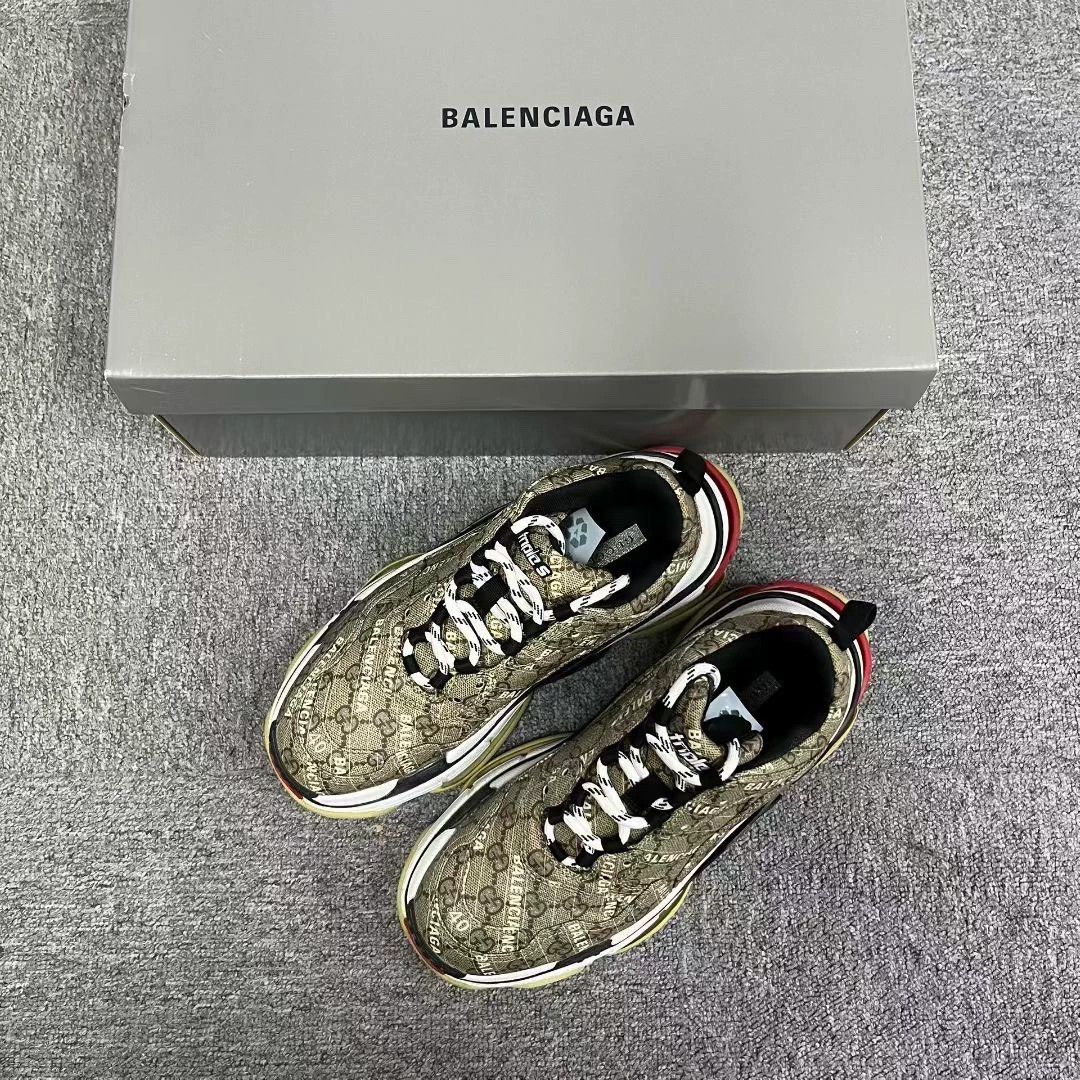 Balenciaga balenciaga brown triple s sneakers size 40 Size US 7.5 / EU 40-41 - 2 Thumbnail