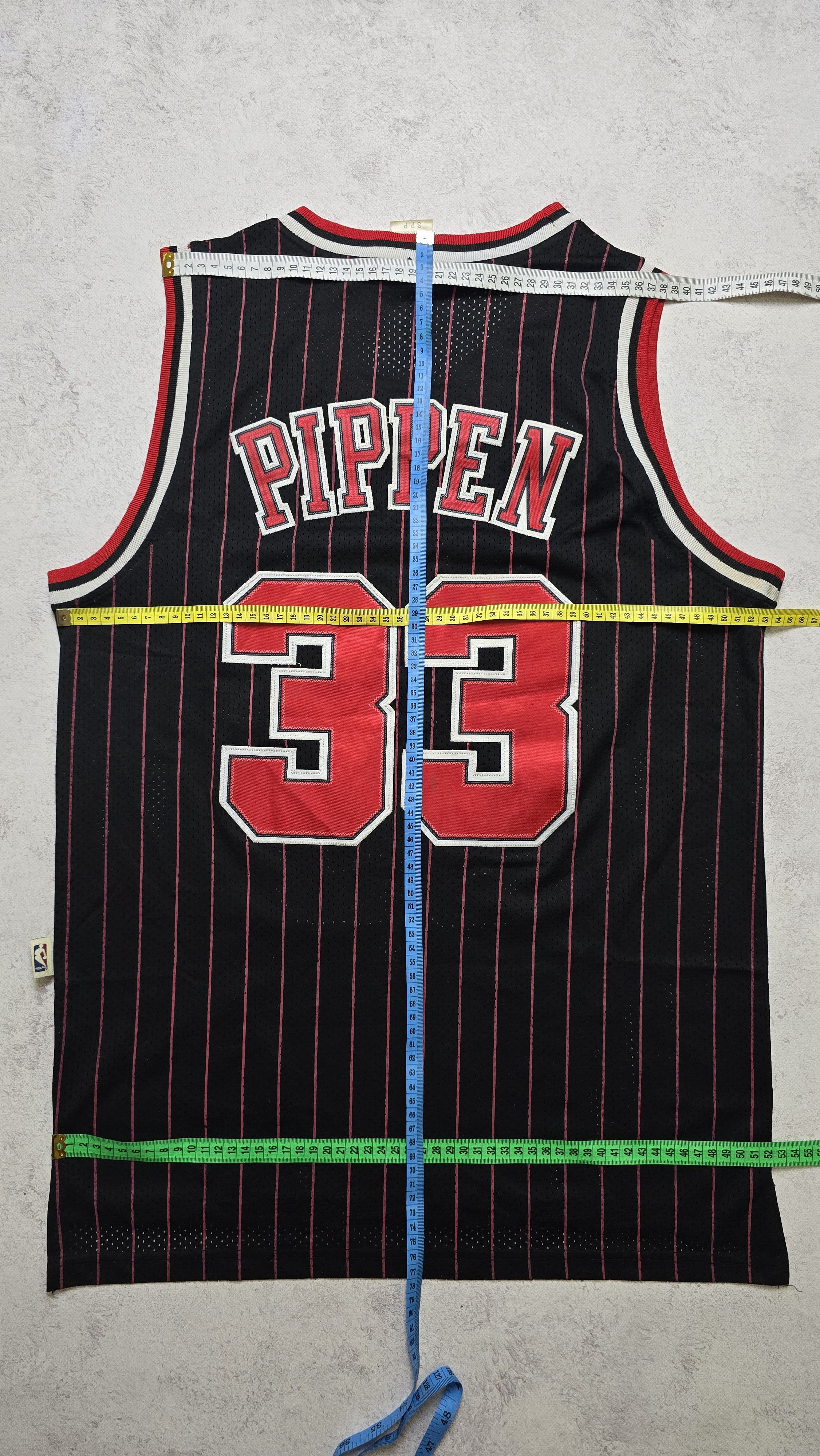 Adidas Scottie Pippen #33 NBA Chicago Bulls 1995 96 Jersey Size US S / EU 44-46 / 1 - 3 Thumbnail