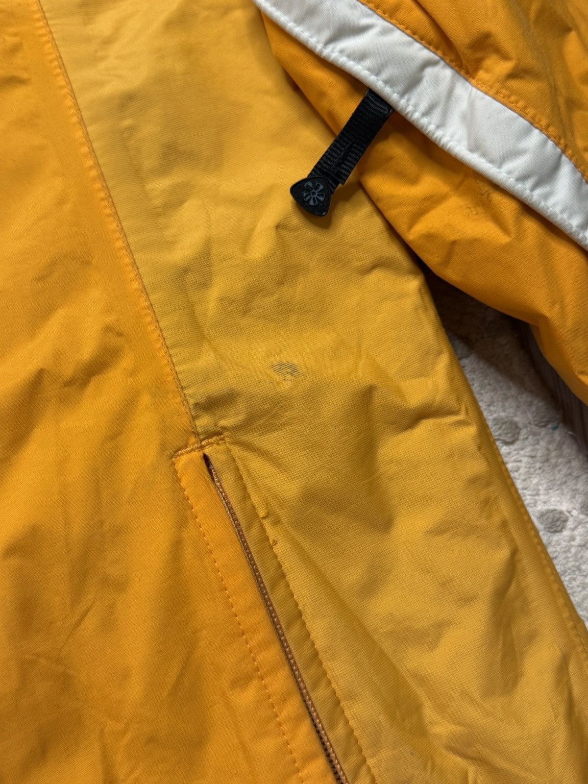 Nike ACG Vintage Nike ACG Storm Git Ski Orange Jacket size L wmns Size L / US 10 / IT 46 - 9 Thumbnail