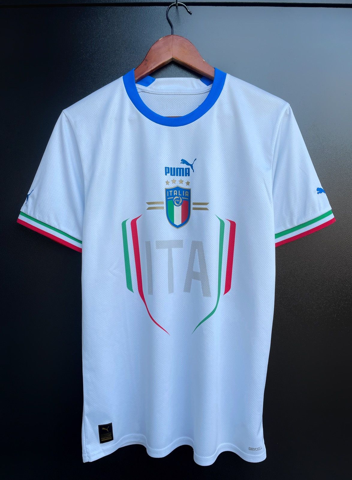 Puma 2022-23 Puma Men’s Italy National Team Away Jersey Italia Size US M / EU 48-50 / 2 - 1 Thumbnail