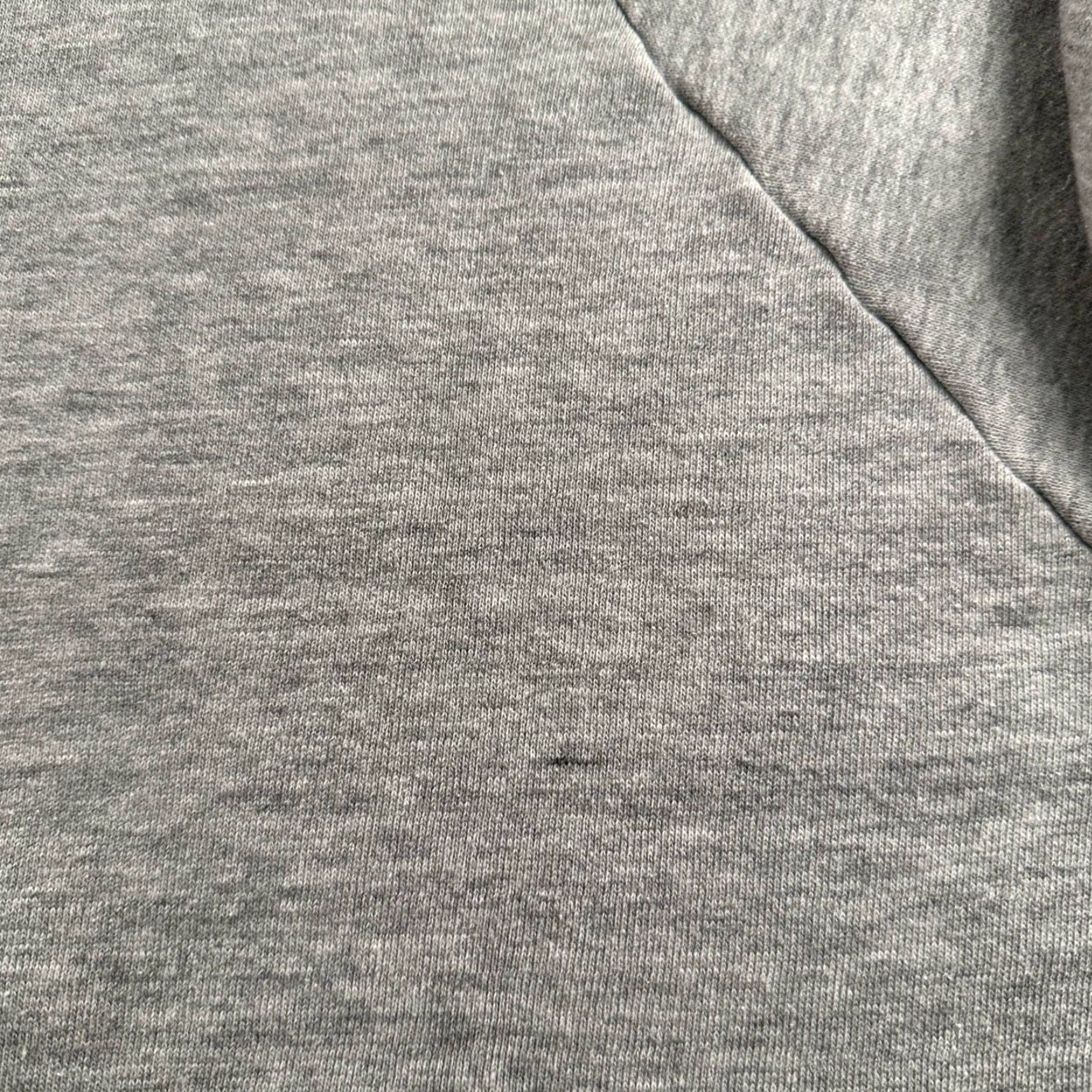 Disney Vtg Disney Sweatshirt Size L Gray Mickey Mouse Crewneck Graphic Pullover 90's Size US L / EU 52-54 / 3 - 7 Thumbnail