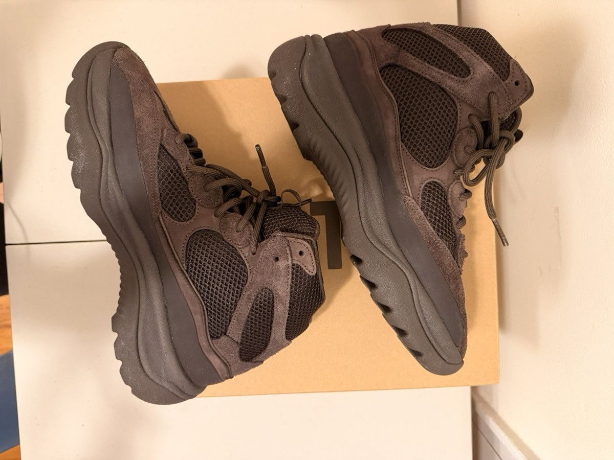 Yeezy adidas Yeezy Desert Boot Oil sie 9.5 Men Size US 9.5 / EU 42-43 - 2 Thumbnail