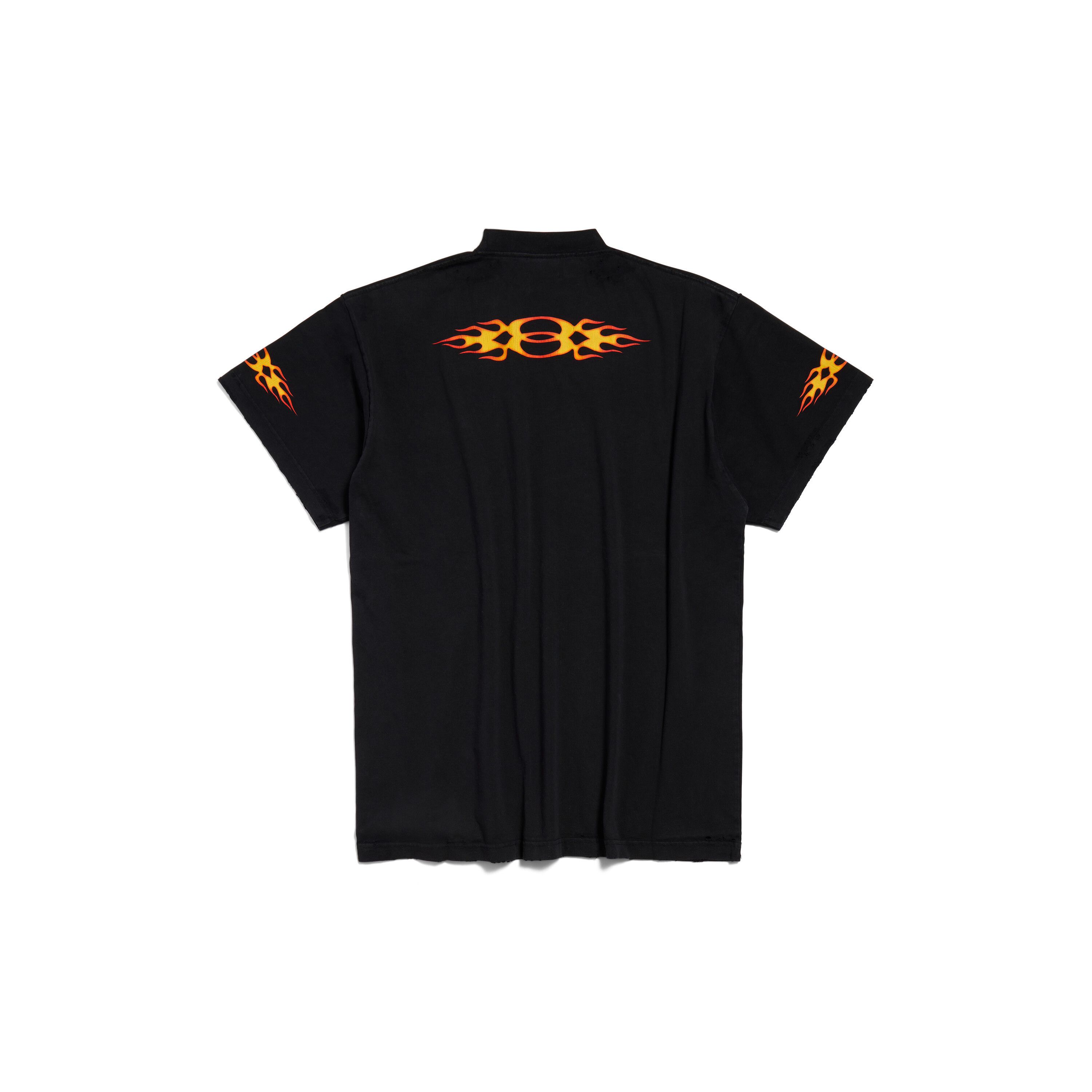Balenciaga o1in1g0226 Burning Unity T-Shirt Oversized in Black Size US S / EU 44-46 / 1 - 2 Thumbnail
