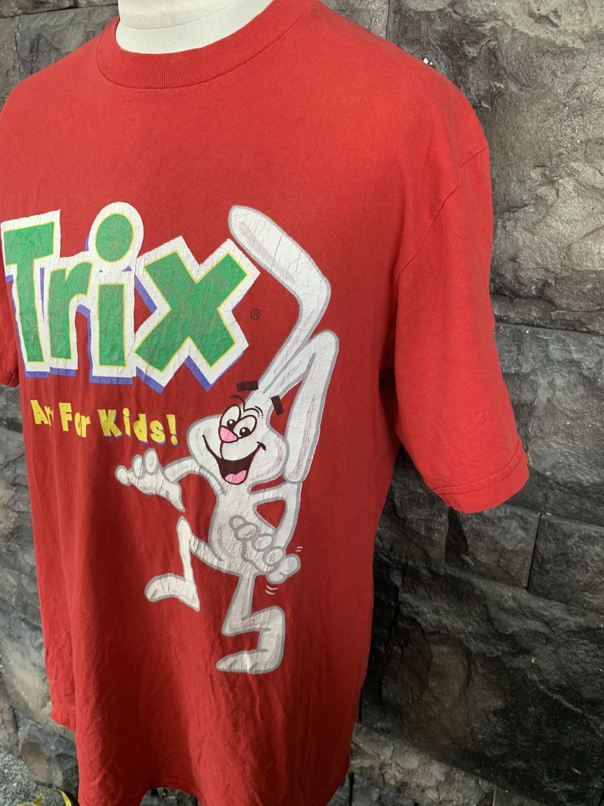 Vintage Vintage 90s Trix Rabbit Cereal Promo T Shirt Size US L / EU 52-54 / 3 - 4 Thumbnail