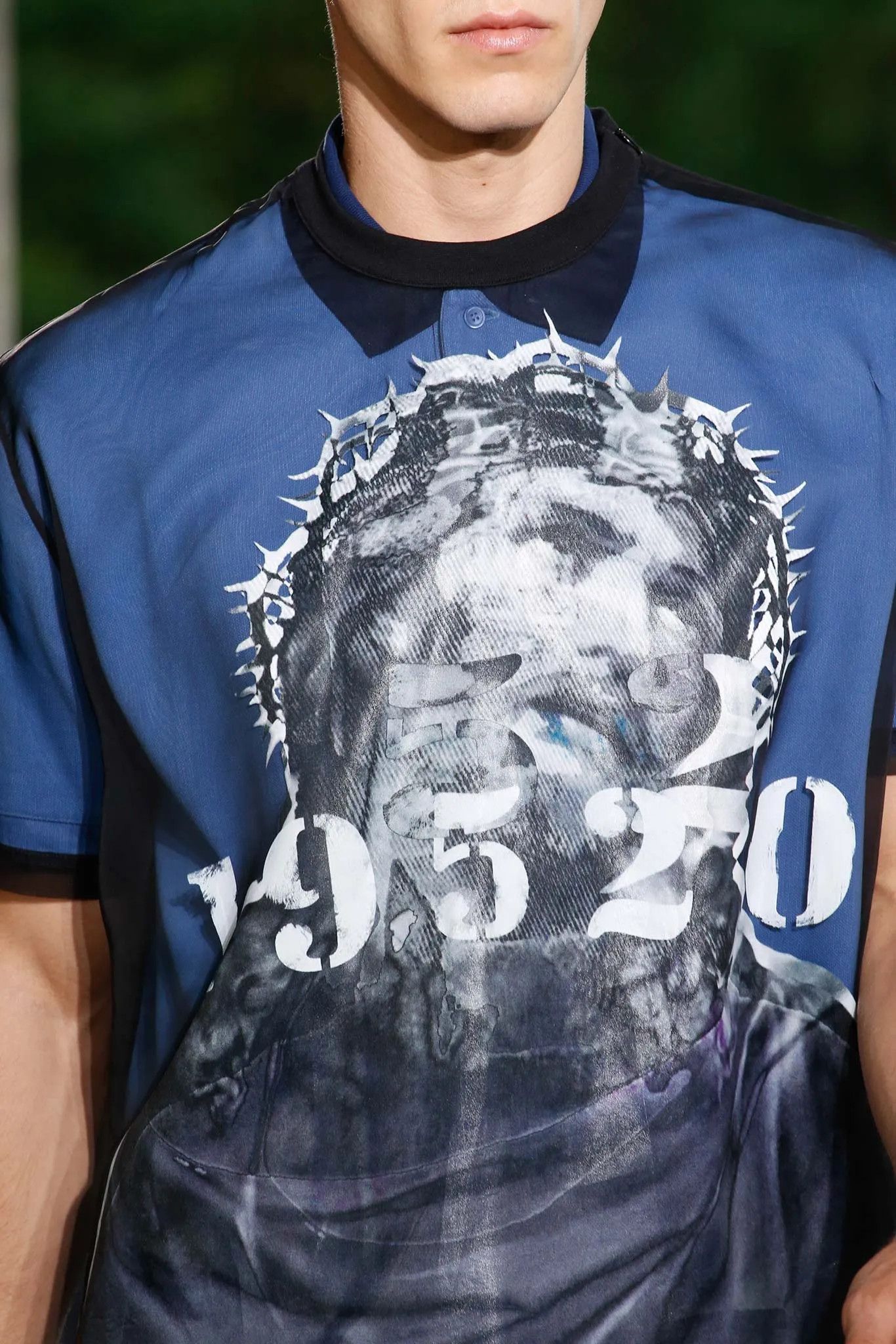 Givenchy Black Jesus 19520 Organza Silk Oversized T-Shirt Size XS / US 0-2 / IT 36-38 - 7 Thumbnail