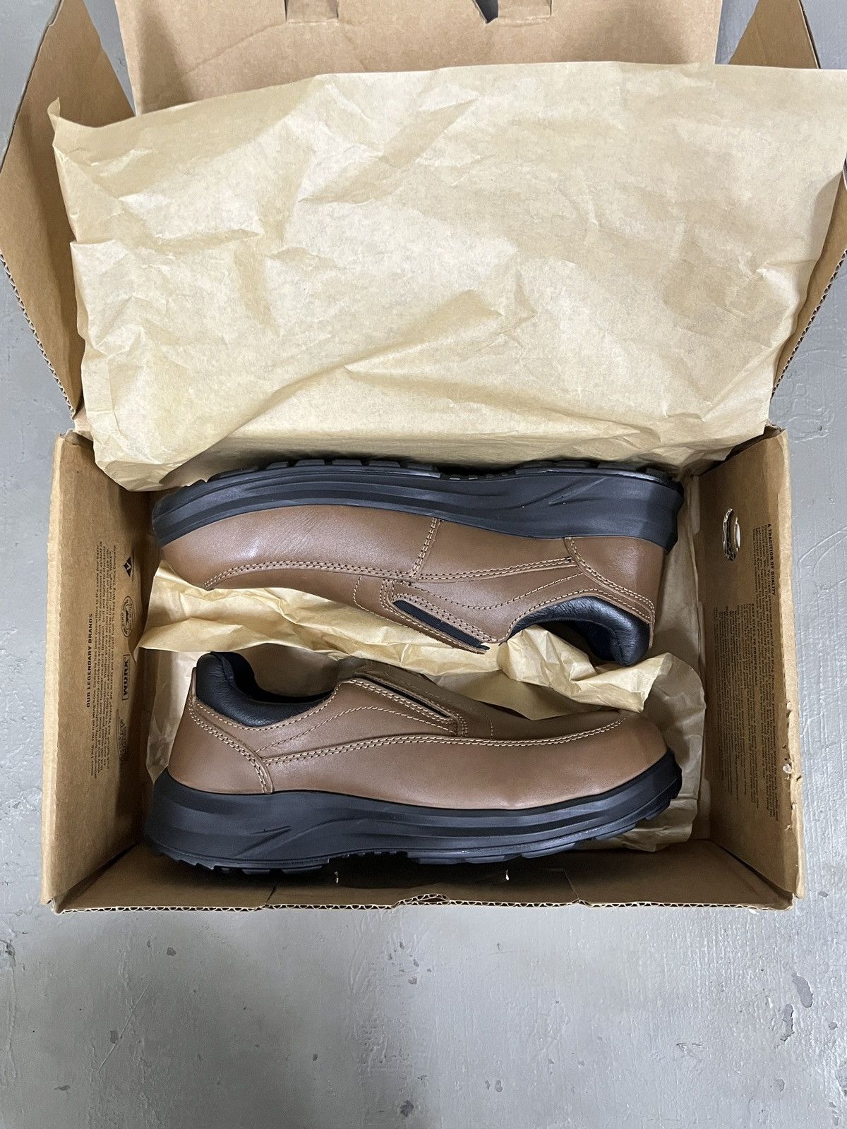 Red Wing Red Wing 3253 Slip On Safety Low Cut Short Boots Size US 9 / EU 42 - 2 Thumbnail