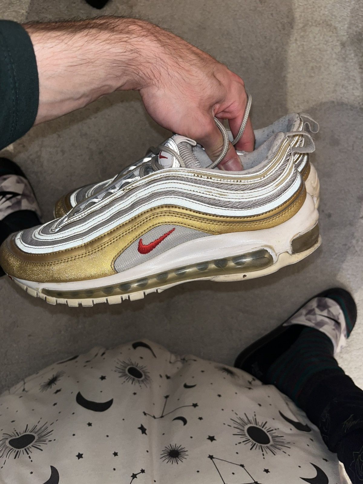 Nike Air max 97’ white and gold Size US 8 / EU 41 - 3 Thumbnail
