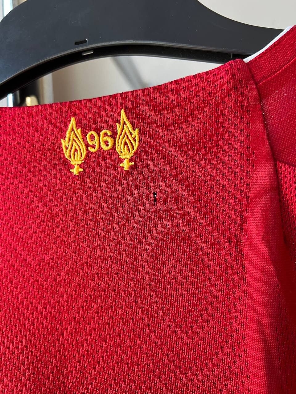 New Balance 2019/20 LIVERPOOL FC HOME SOCCER JERSEY FOOTBALL SHIRT SZ S Size US S / EU 44-46 / 1 - 17 Thumbnail