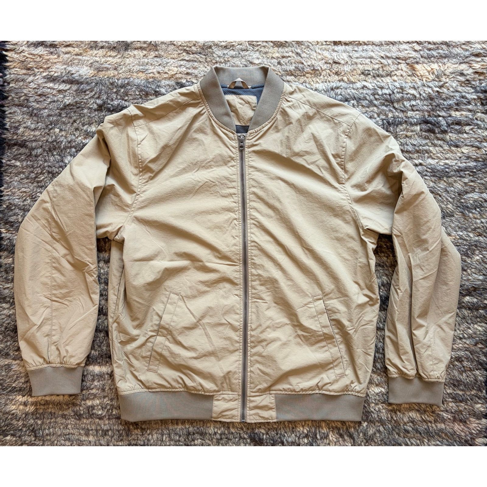 Banana Republic Men’s tan khaki bomber jacket Baracuta Large Banana Republic Size US L / EU 52-54 / 3 - 1 Thumbnail