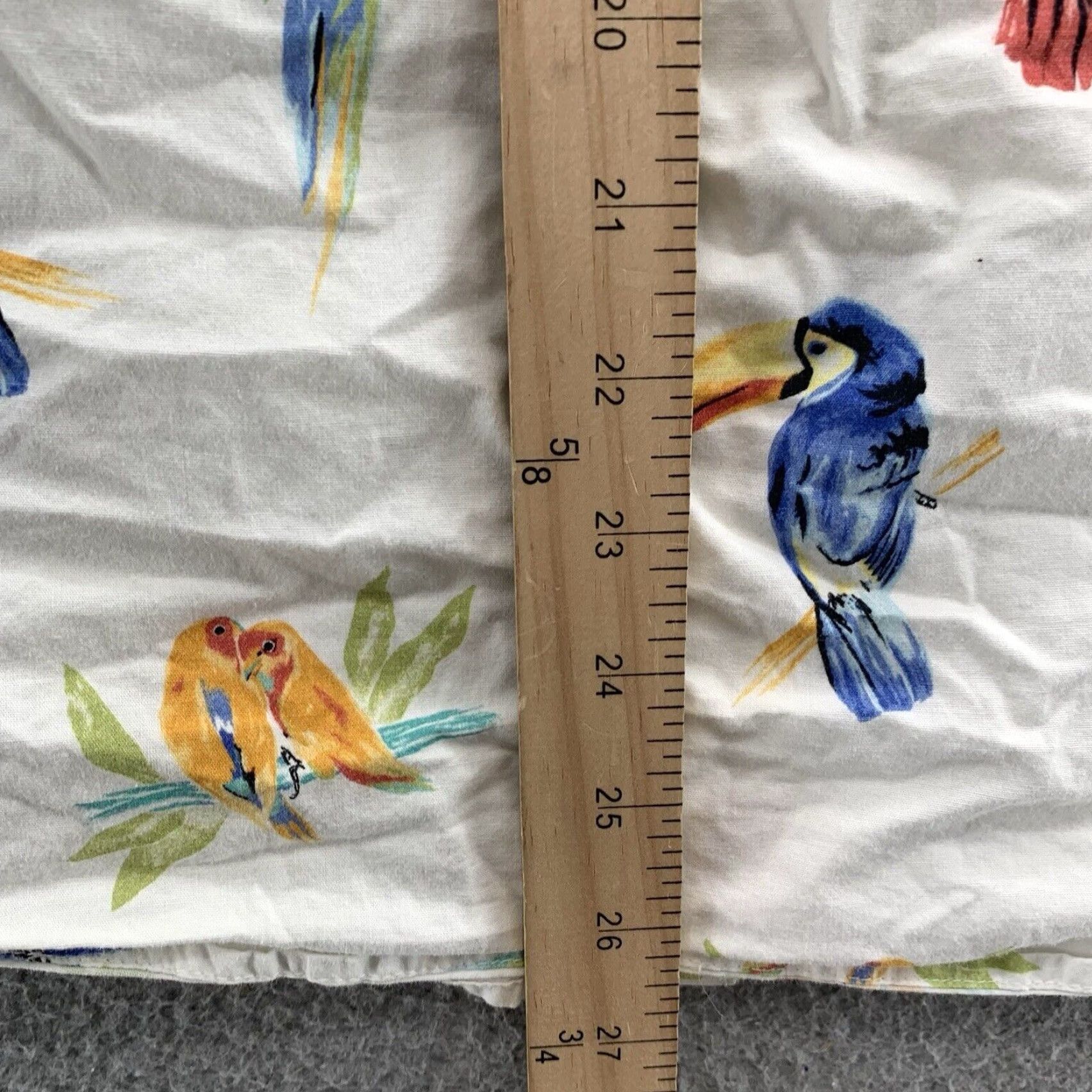 Chubbies Chubbies Shirt Mens Medium White Tropical Bird Print Surf Camp Preppy Size US M / EU 48-50 / 2 - 6 Thumbnail