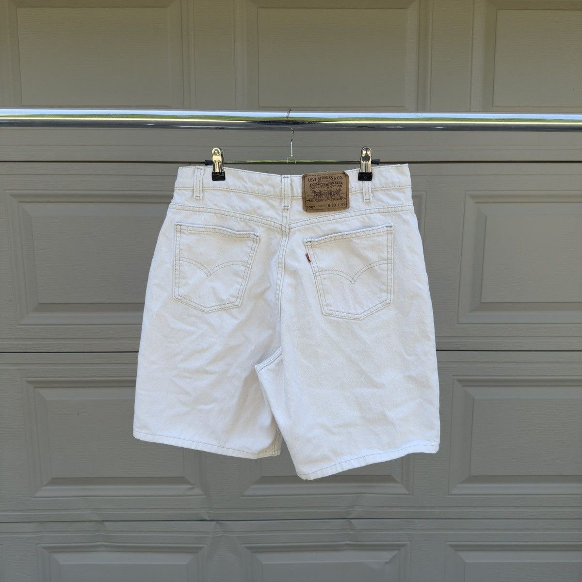 Levi's 90s Levi's 550 White Denim Shorts ERD Grunge Chrome ERL Size US 33 - 2 Thumbnail