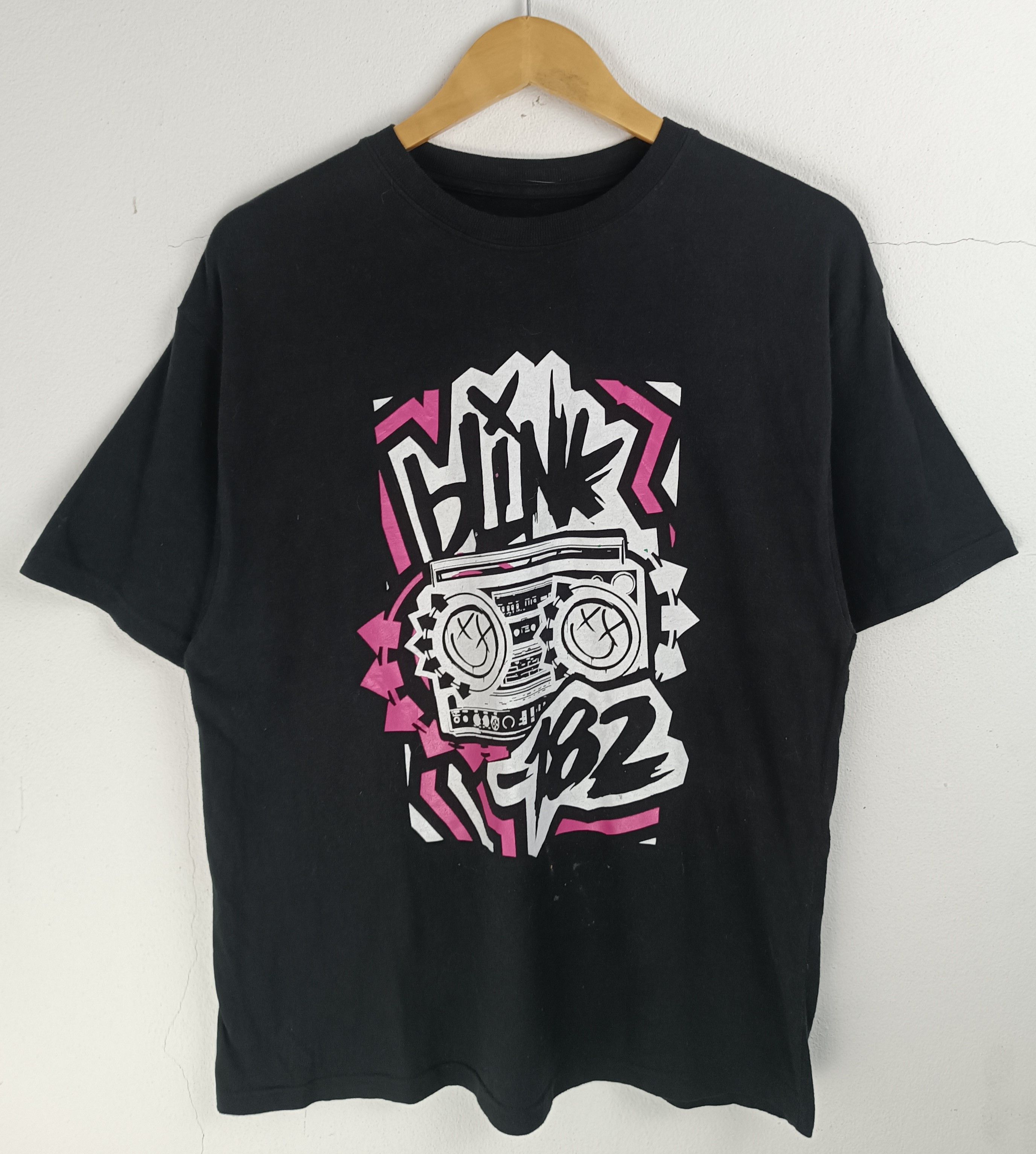 Band Tees VINTAGE BLINK 182 CLASSIC LOGO TEE poppunk sum 41 greenday Size US M / EU 48-50 / 2 - 3 Thumbnail