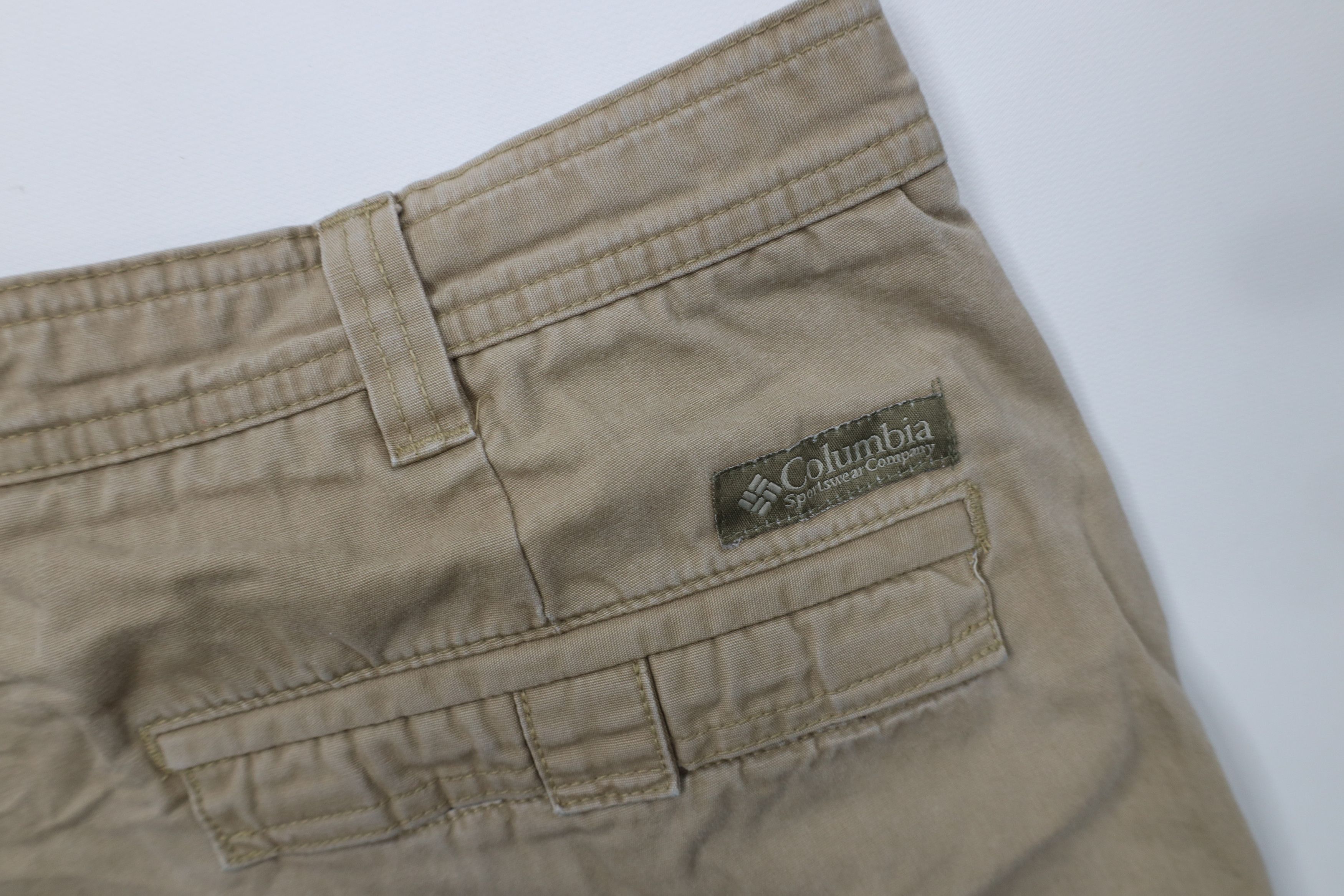 Columbia Vintage Columbia Spell Heavyweight Trekking Shorts Beige Tan Size US 38 / EU 54 - 12 Thumbnail