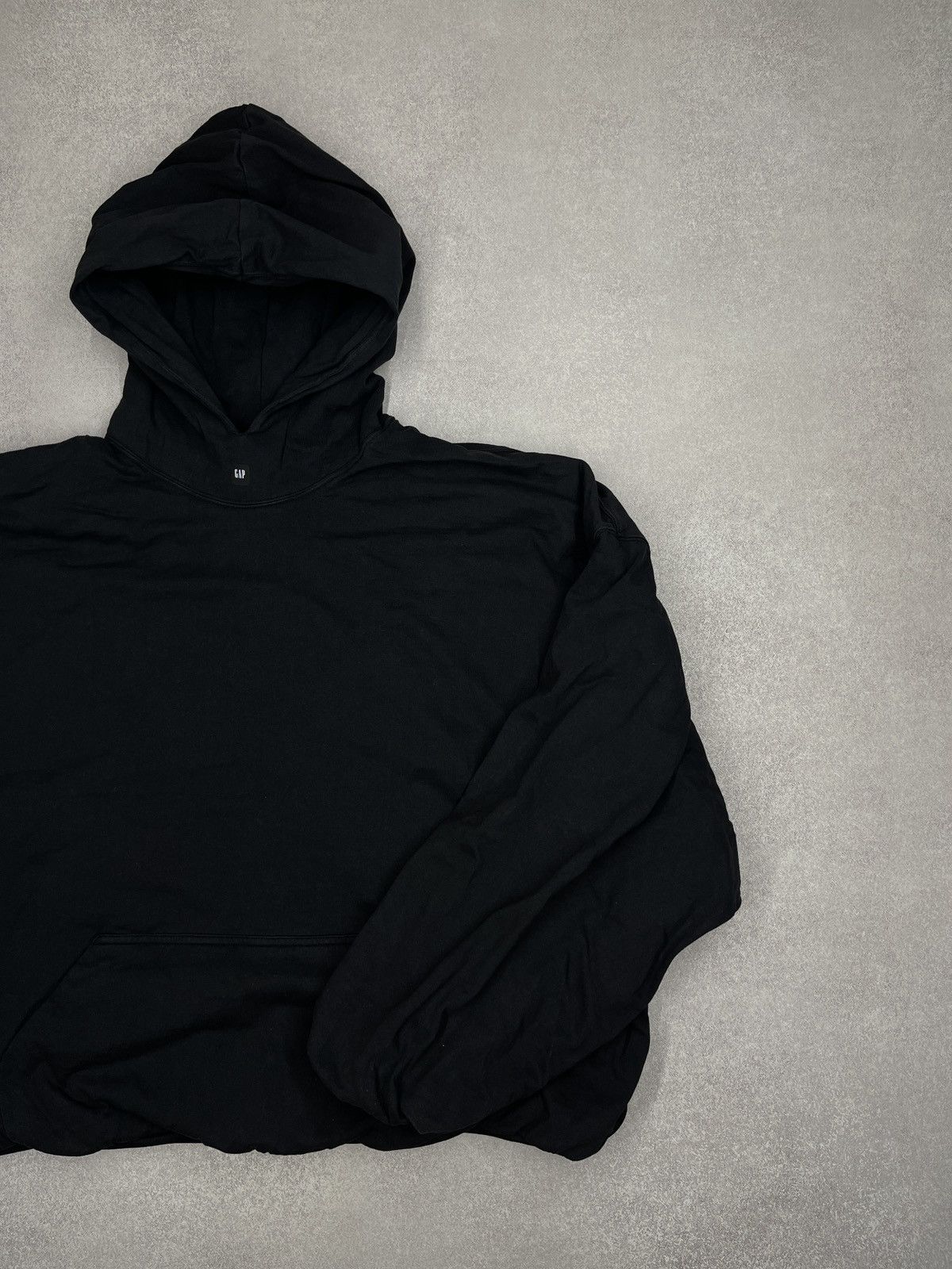 Balenciaga × Gap × Yeezy Kanye West Yzy Gap Padded Hoodie Black ENGINEERED BALENCIAGA Size US M / EU 48-50 / 2 - 7 Thumbnail