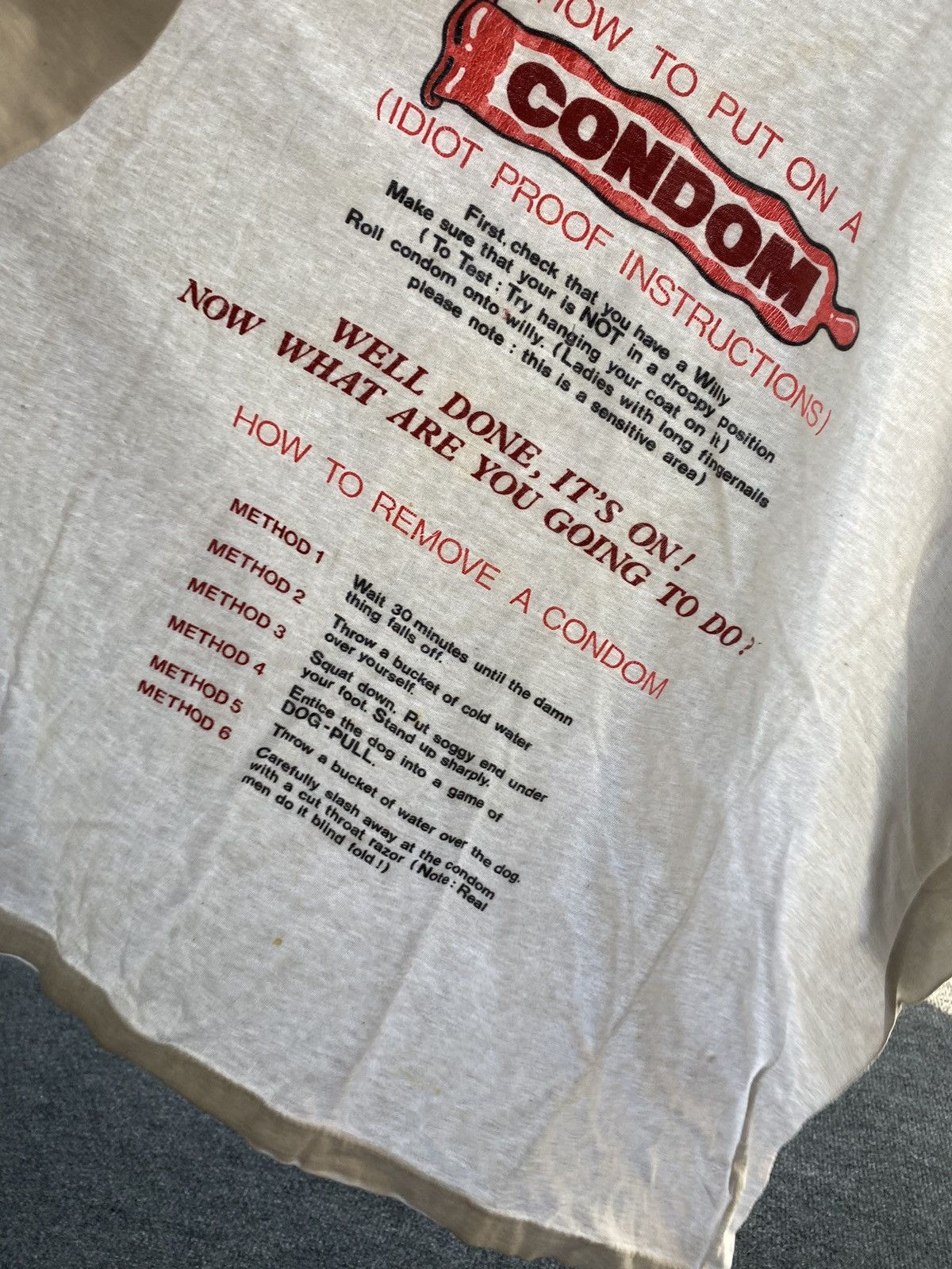 Other 🔥Vntg Humor Funny Adult 18+ How To Use Condom Rare Tee Size US L / EU 52-54 / 3 - 12 Thumbnail
