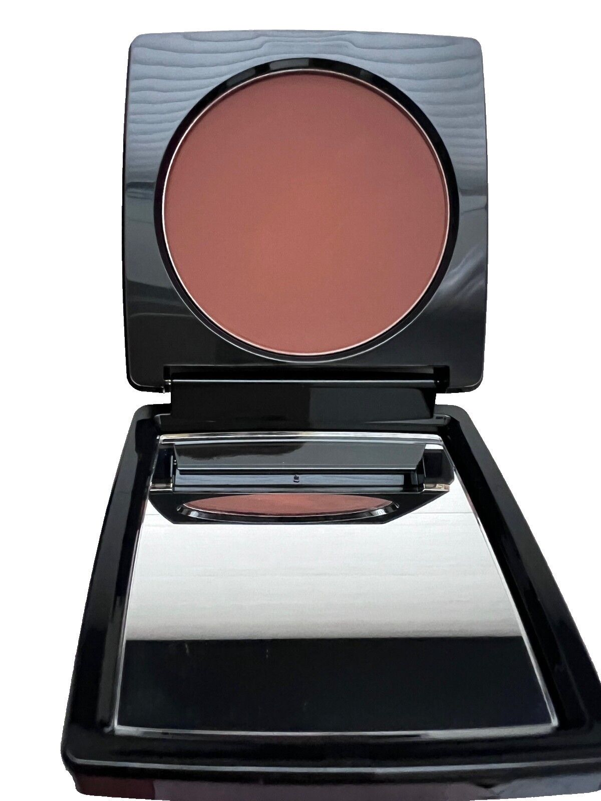 Other Bobbi Brown Bronzing Powder Golden Deep ( Open Box ) Size ONE SIZE - 3 Thumbnail