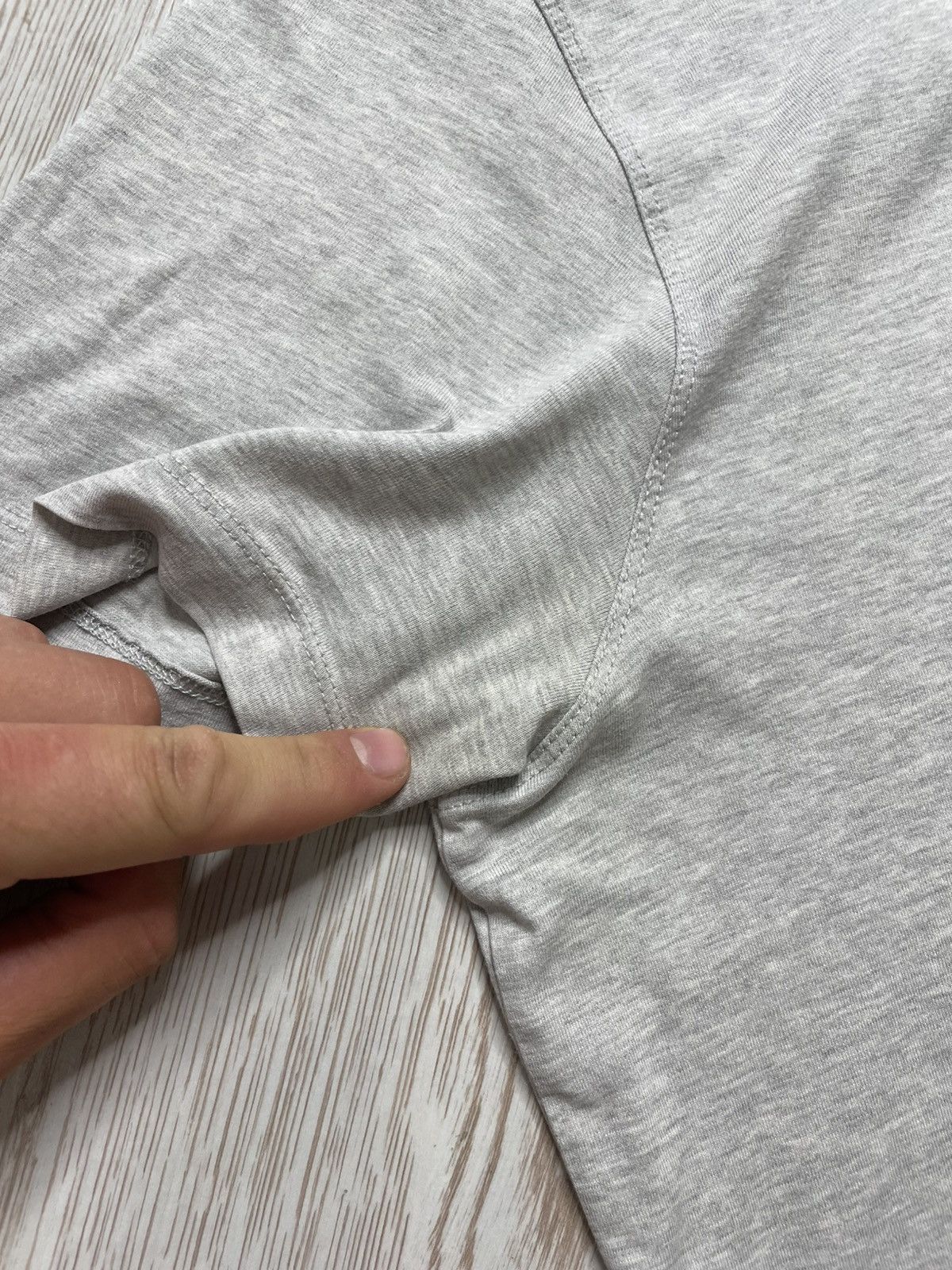 Burberry Burberry London Grey Tshirt size L Size US L / EU 52-54 / 3 - 4 Thumbnail
