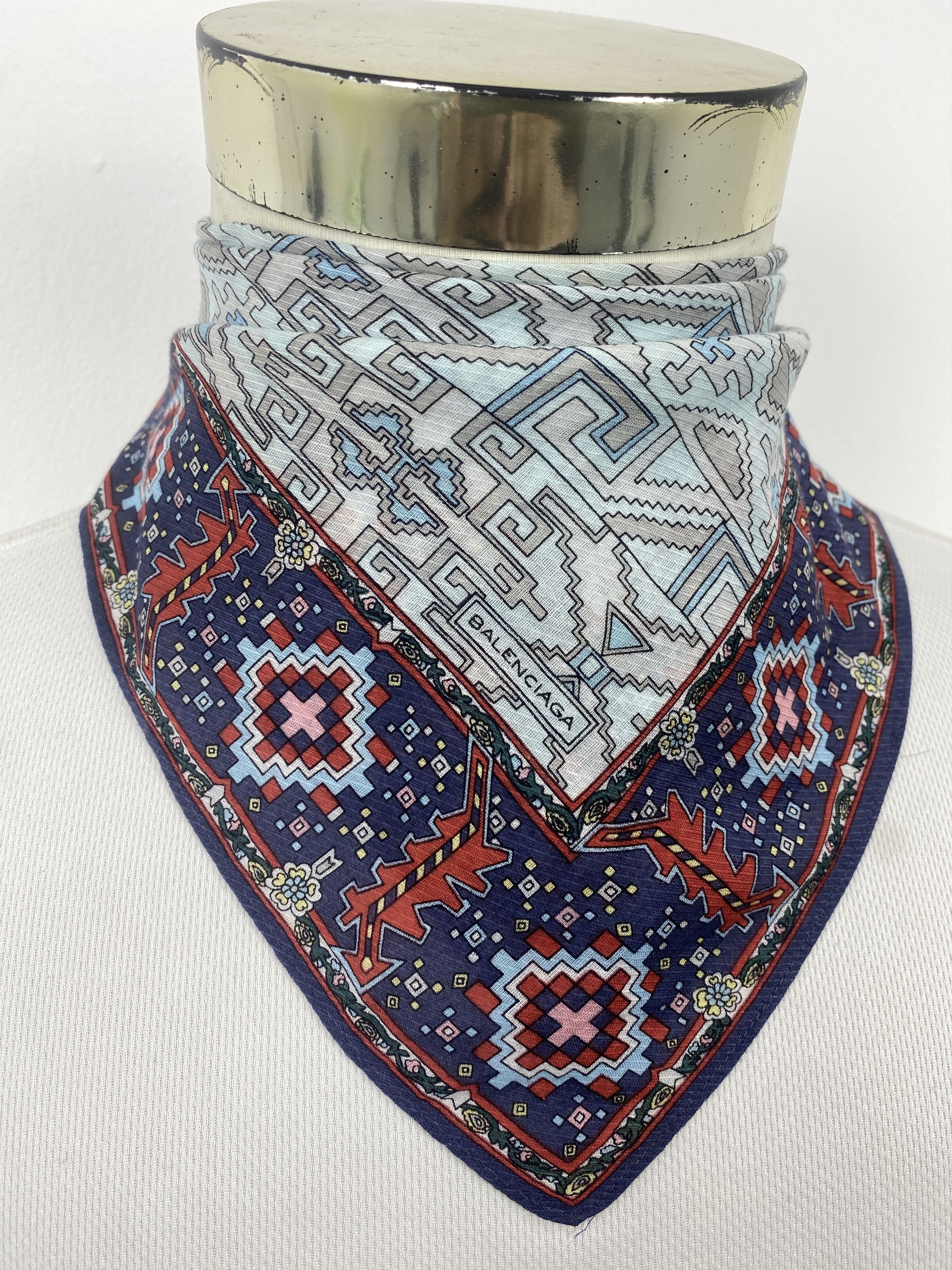 Balenciaga Vintage Balenciaga Handkerchief / Neckerchief KT0298 Size ONE SIZE - 2 Thumbnail