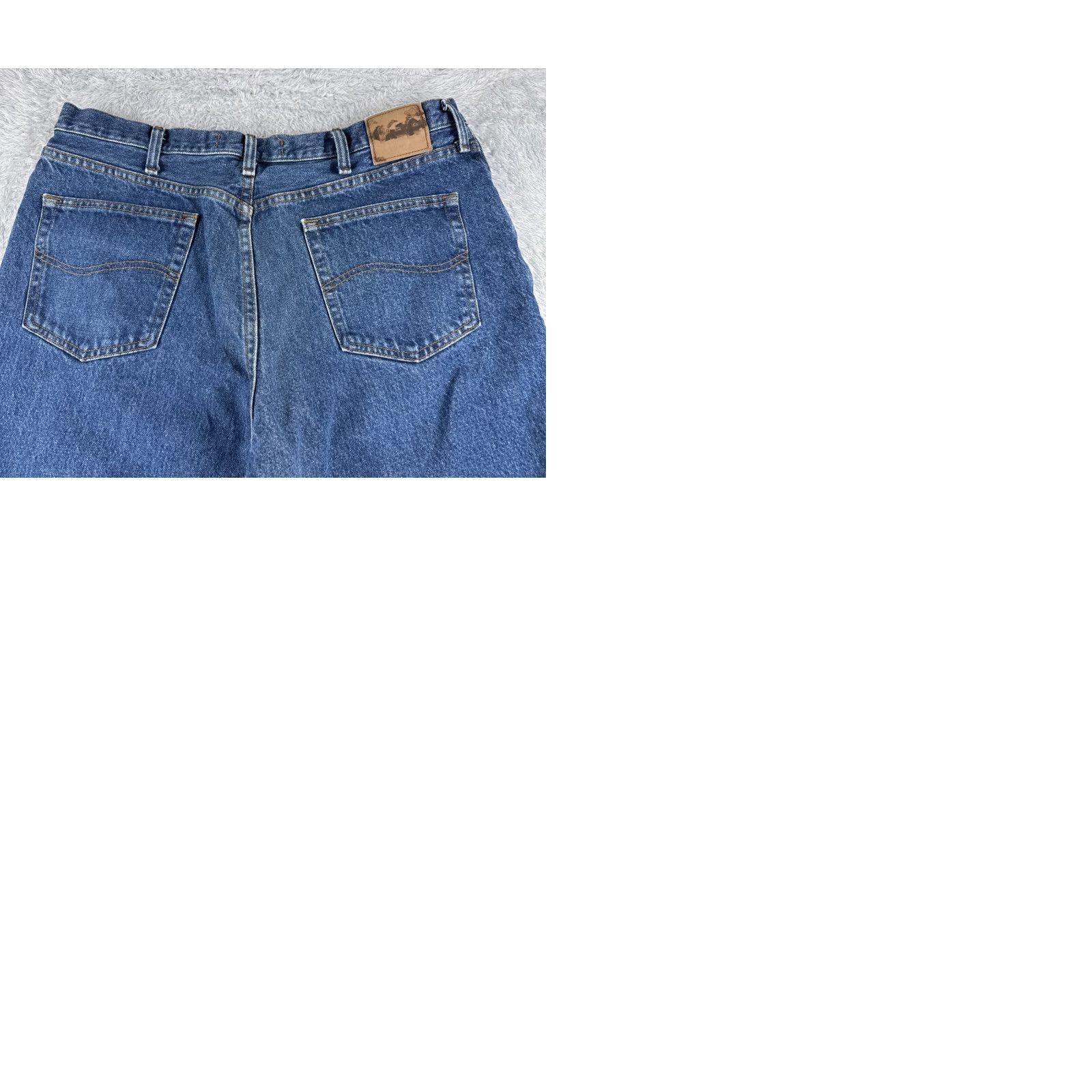 Lee VINTAGE Lee Jeans Adult 38 Blue Denim 5-Pocket Design Regular Straight Jeans Men 36x29 Denim Wash Light Cotton Jeans Blue 90s Theme Mens Size US 38 / EU 54 - 10 Thumbnail