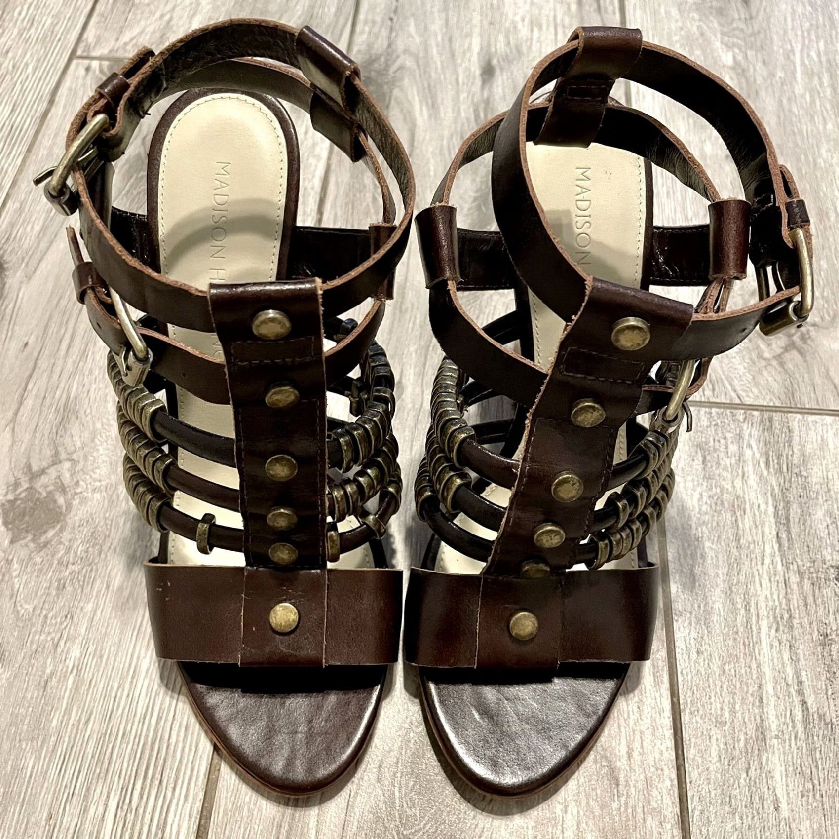 Madison VINTAGE? NWOT MADISON HARDING Brown Leather Wood Chunky Heel Sandals Gladiator 8.5 Brazil Size US 9 / IT 39 - 6 Thumbnail