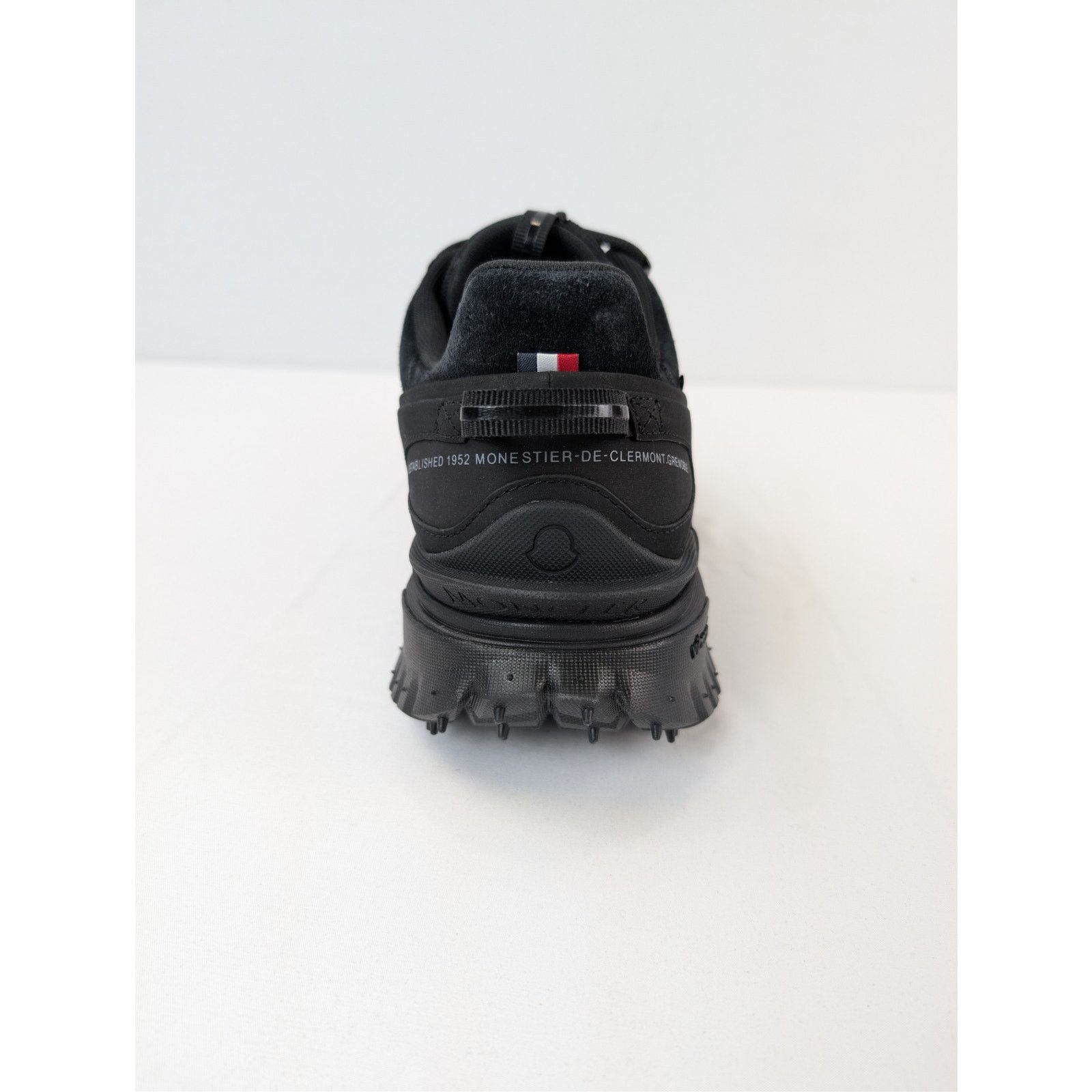 Moncler o1rshd1 Trailgrip Apex low-top sneaker with a Vibram sole Size US 12 / EU 45 - 17 Thumbnail