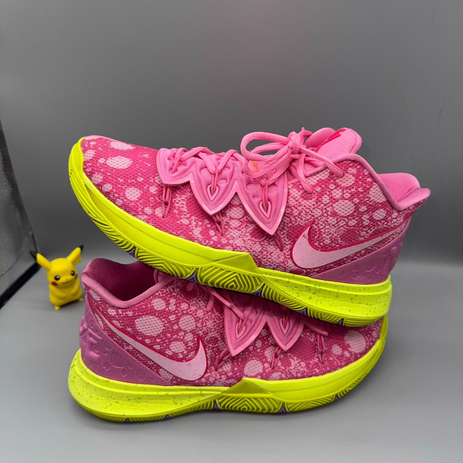 Nike Nike Kyrie 5 SpongeBob x Patrick Pink Like New Size US 11 / EU 44 - 5 Thumbnail