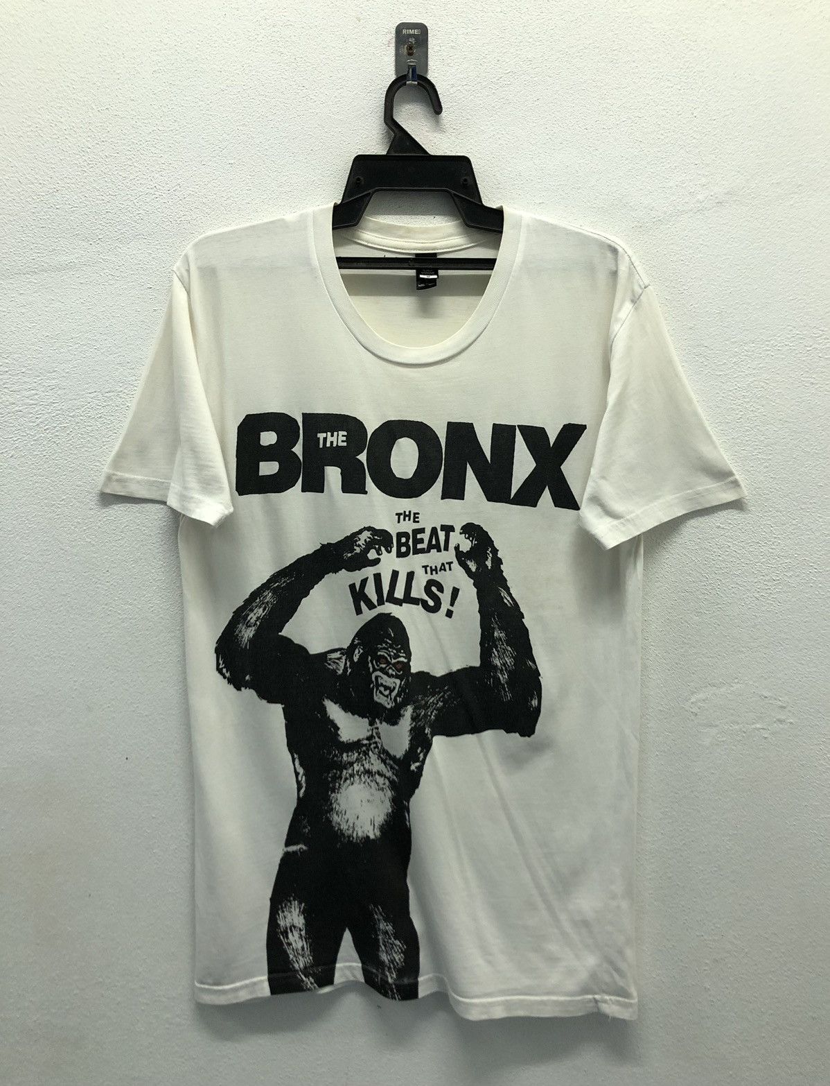 Band Tees Vintage As Colour Thr Bronx The Beat That Kills! T-Shirt Size US M / EU 48-50 / 2 - 1 Thumbnail