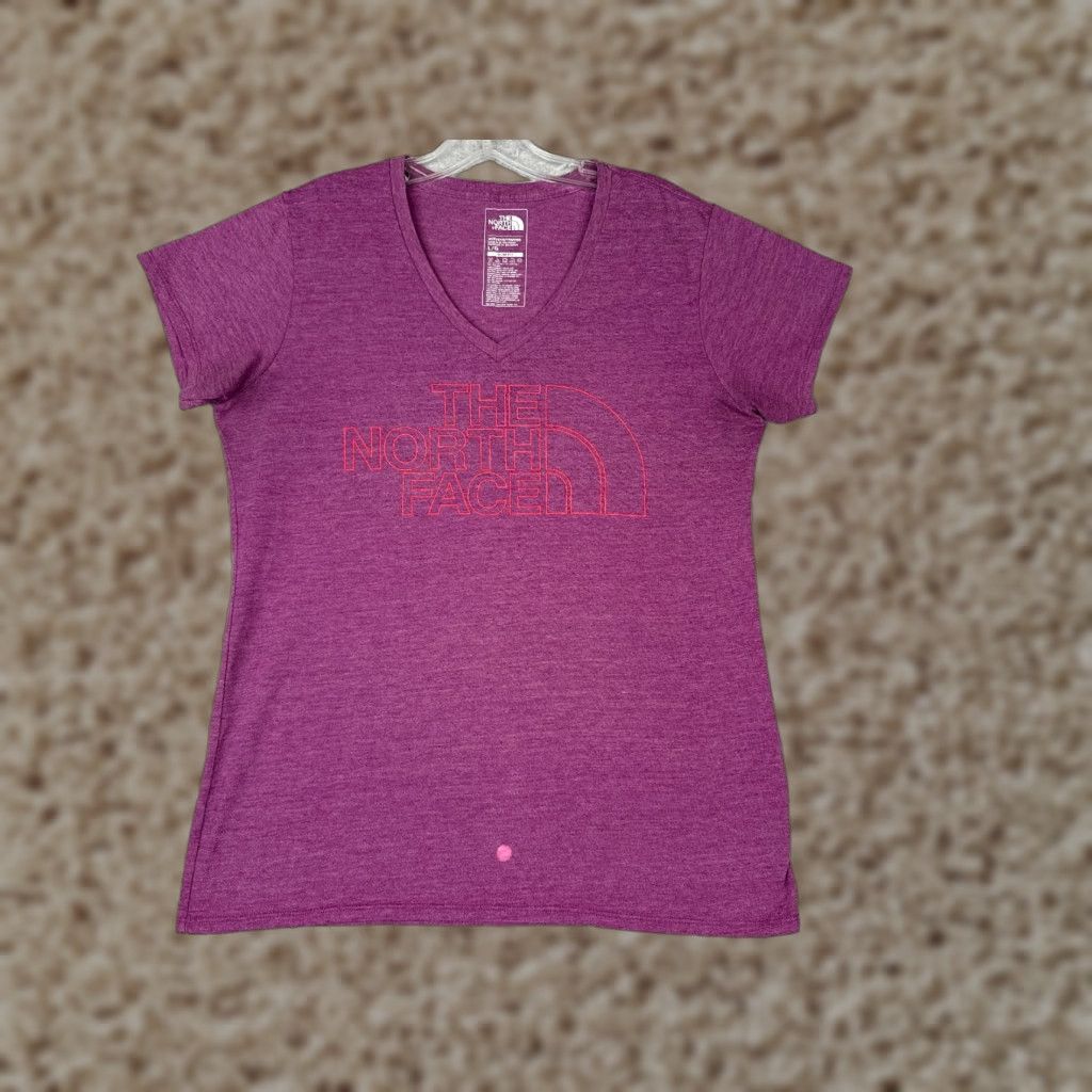 The North Face VINTAGE The North Face Shirt Women L Purple V-Neck Short Sleeve Slim Tee Ladies Large Purple - Outdoor Everyday Men/Women? Size L / US 10 / IT 46 - 1 Thumbnail