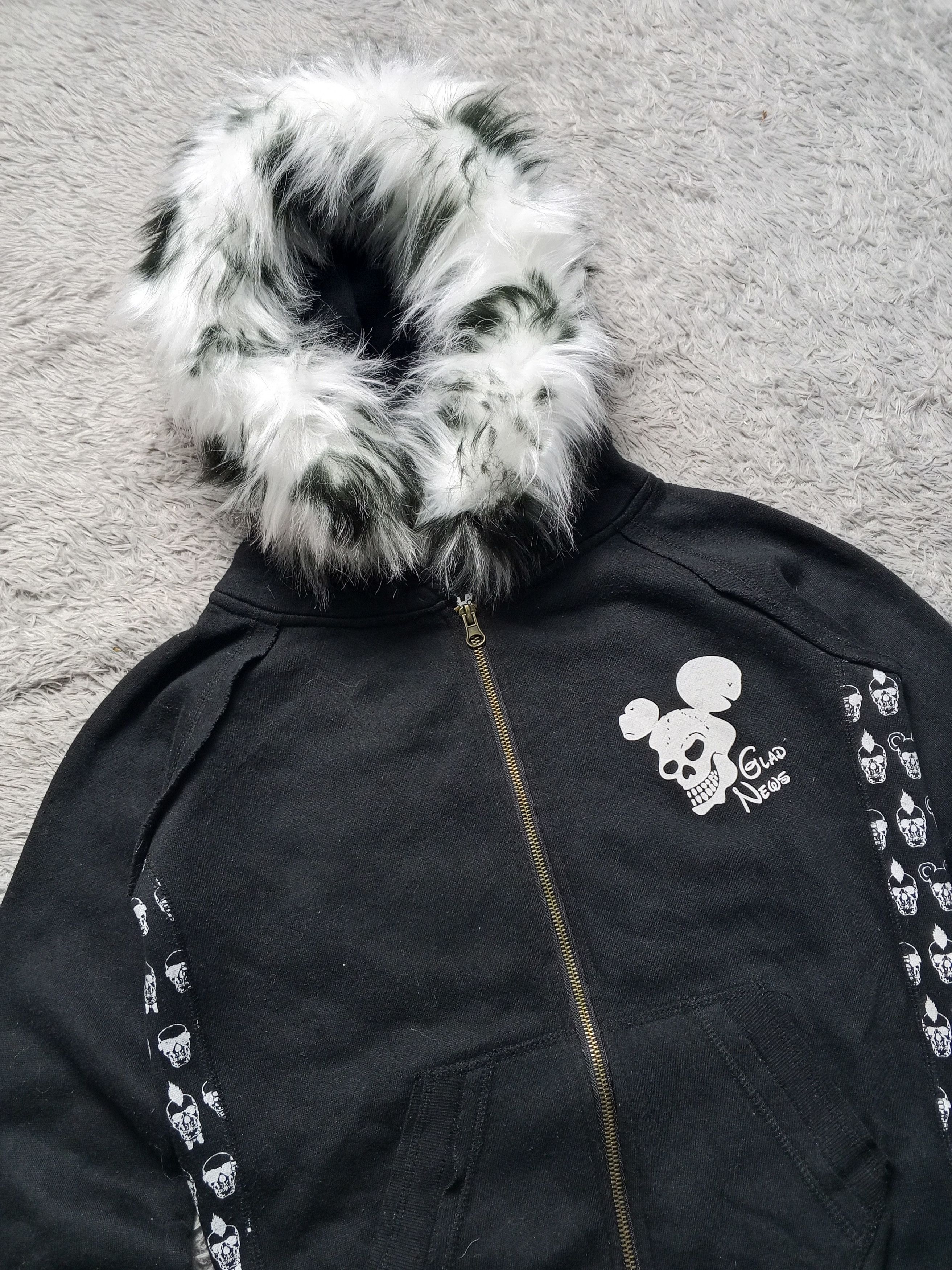 Japanese Brand Crazy Skull japan Brand Glad News Faux Fur Hoodie Size US M / EU 48-50 / 2 - 1 Thumbnail
