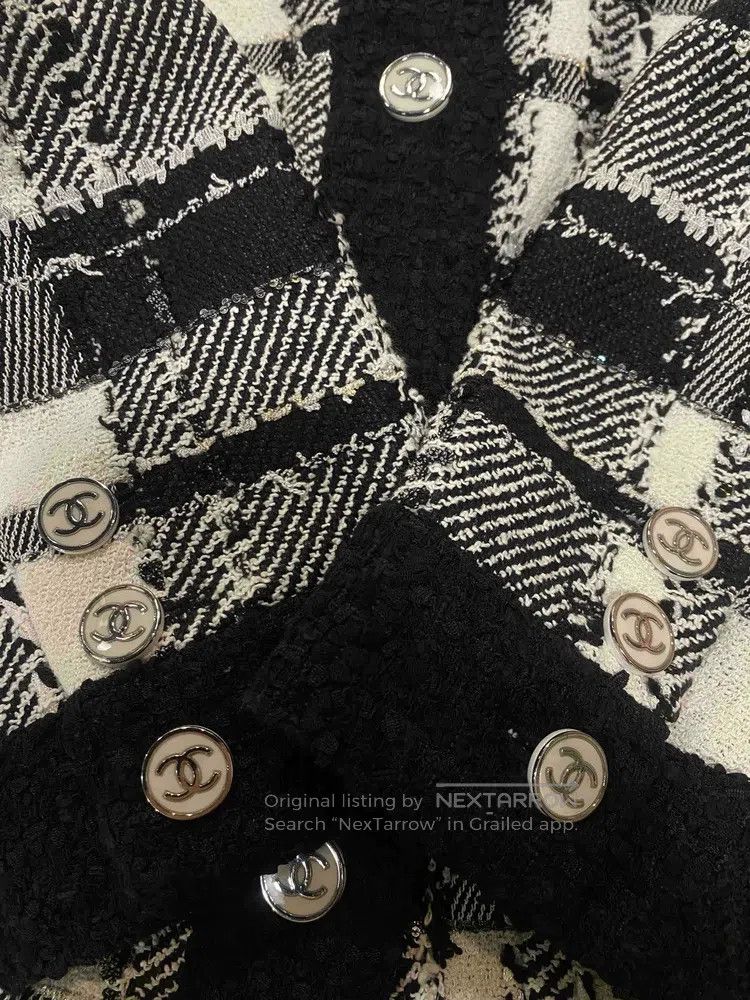 Chanel Chanel 23p black and white checkered tweed two-pocket jack Size M / US 6-8 / IT 42-44 - 3 Thumbnail