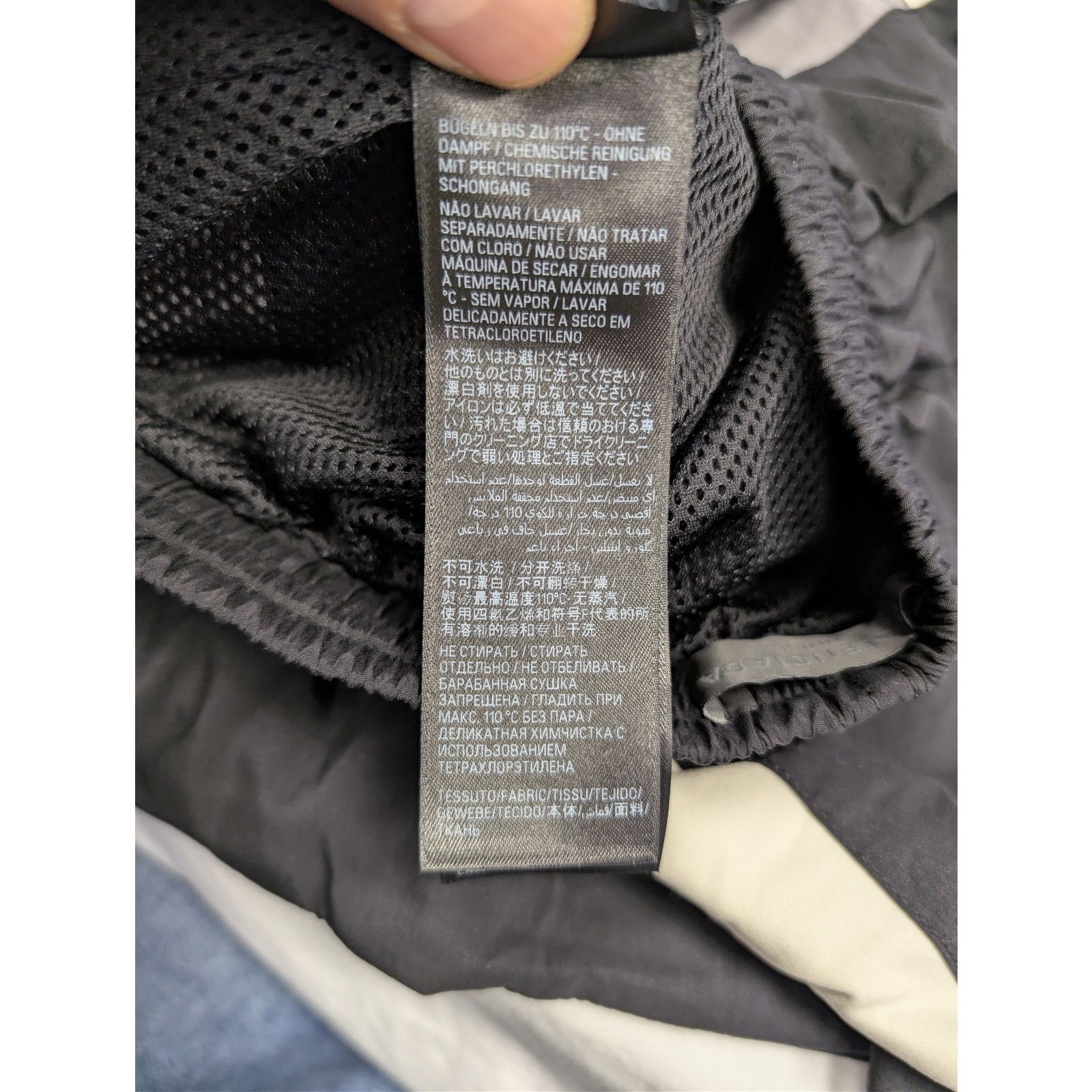 Balenciaga o1rshd1 Regular Tracksuit Pants in Black Size US 30 / EU 46 - 16 Thumbnail