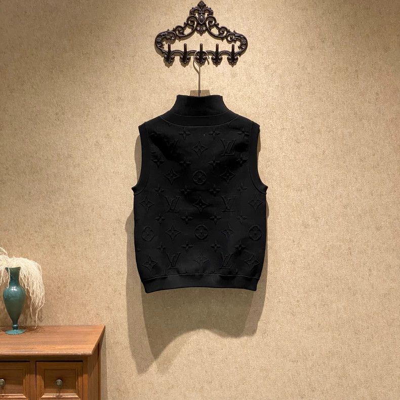 Louis Vuitton Louis Vuitton 25 SS black embossed old print vest Size US S / EU 44-46 / 1 - 2 Thumbnail