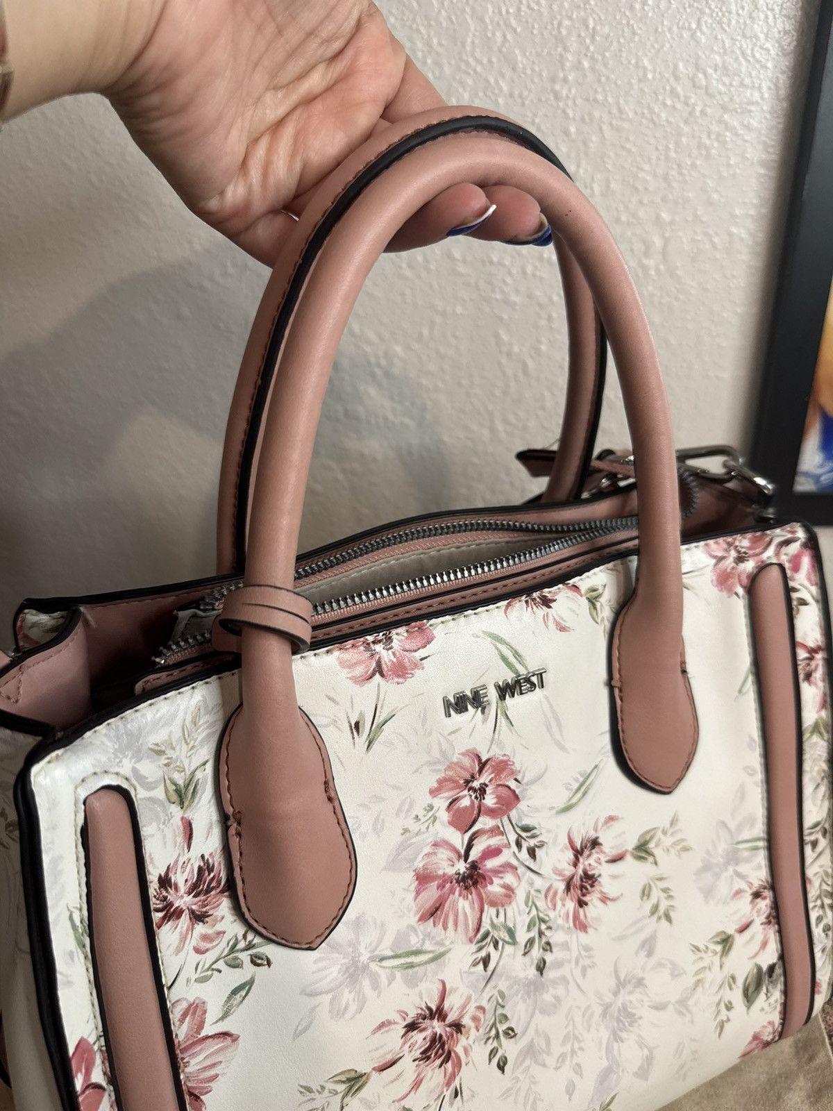 Nine West NINE WEST🌸 Pink & White Floral Crossbody and Handle Bag Size ONE SIZE - 18 Thumbnail