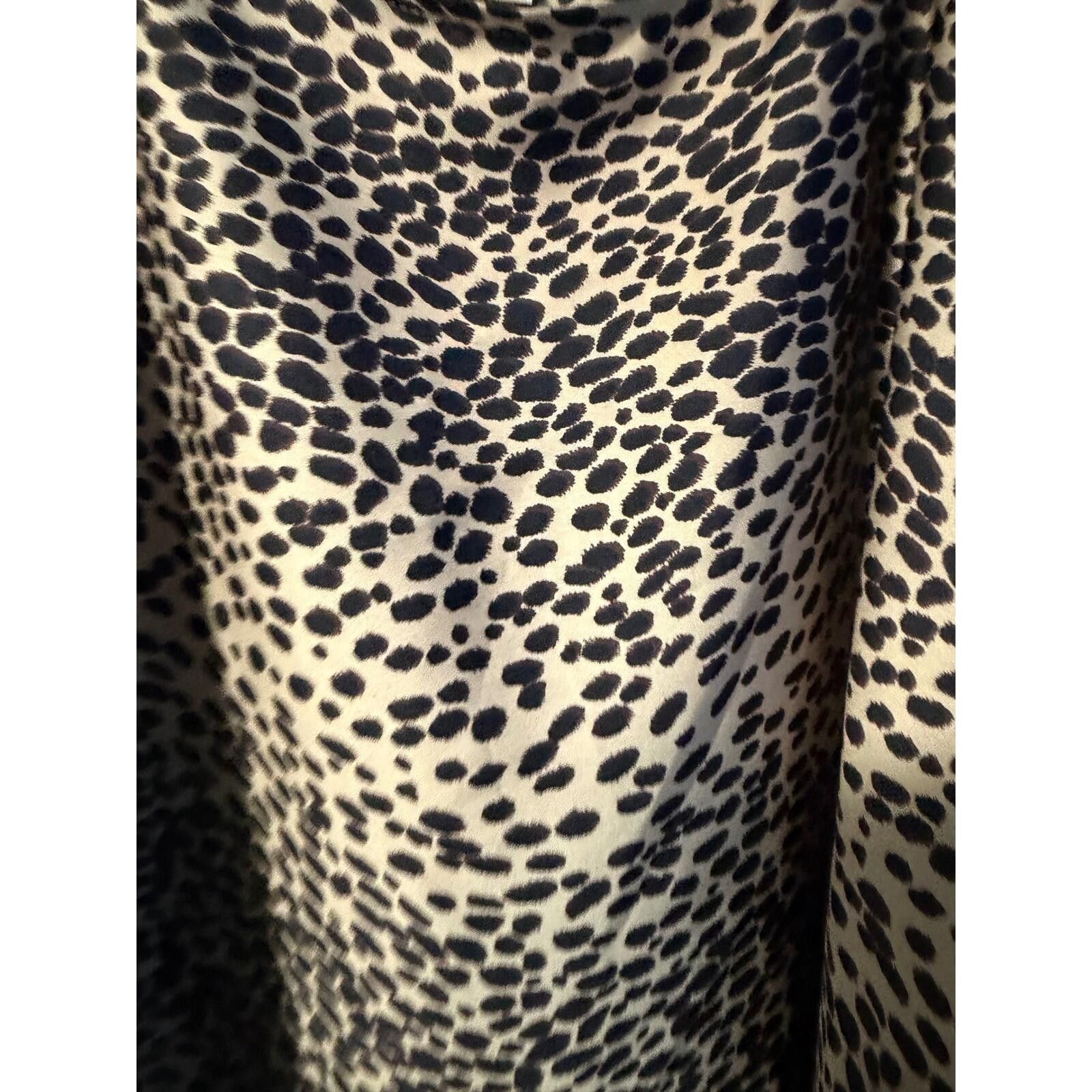 Michael Kors Michael Kors Cold Shoulder Blouse Womens M Tan Cheetah Print Size M / US 6-8 / IT 42-44 - 4 Thumbnail